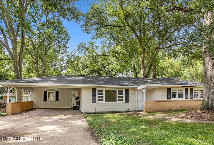 1038 Brookley Street — photo