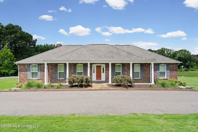 123 S Malone Road — photo
