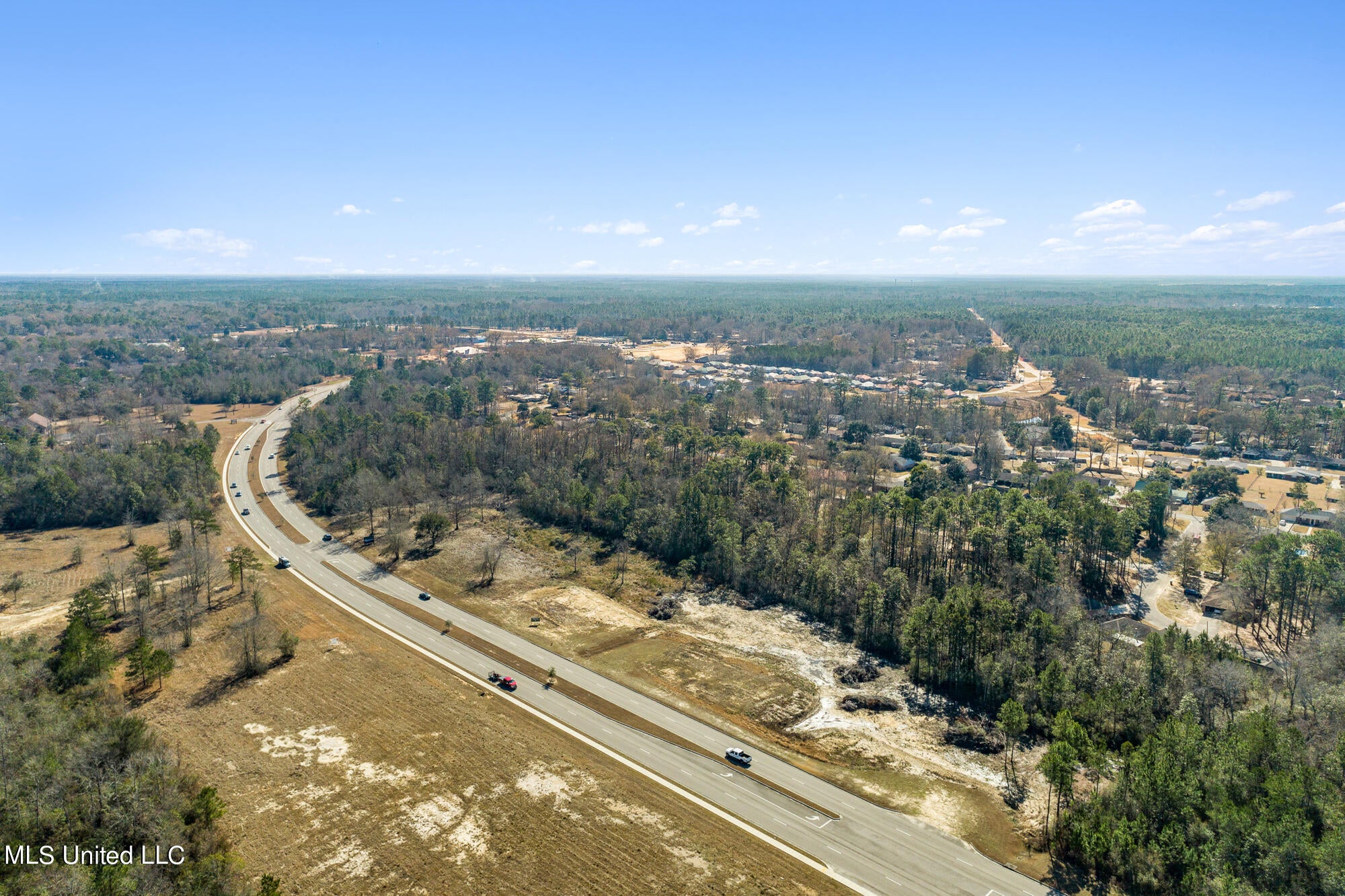 00 Highland Parkway — photo