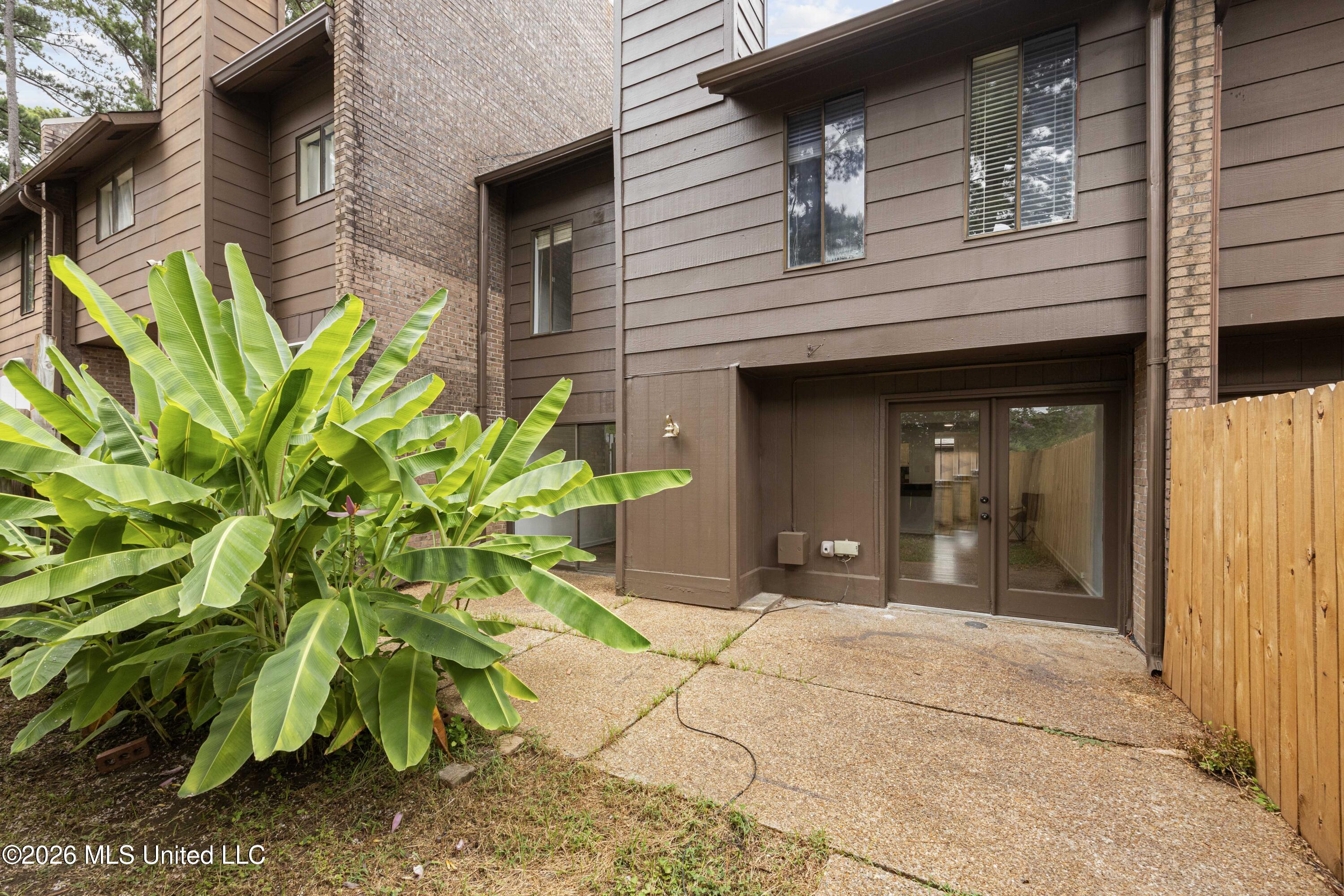1255 E County Line Road #6 L-6 — photo