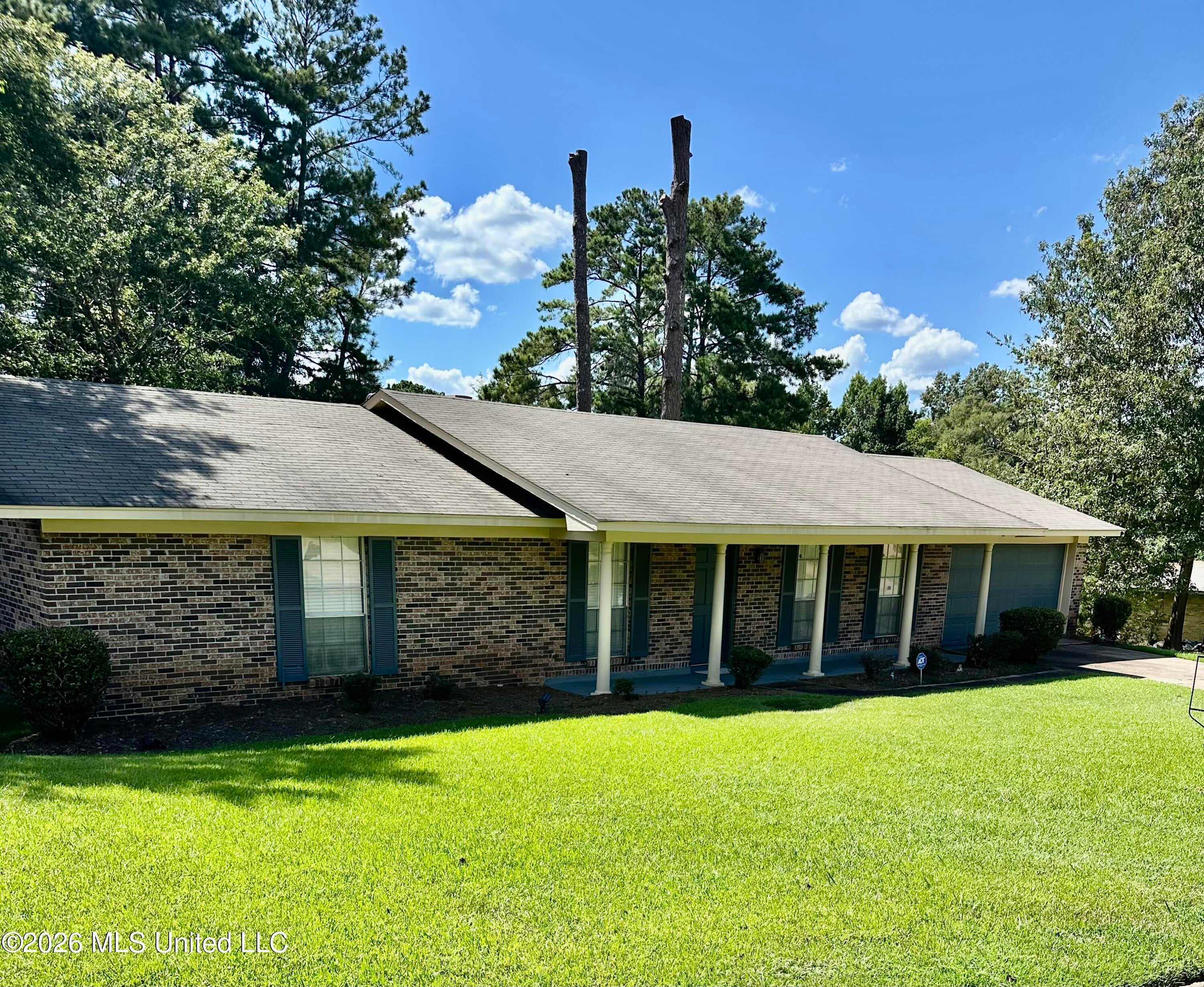 321 Sharon Hills Drive — photo
