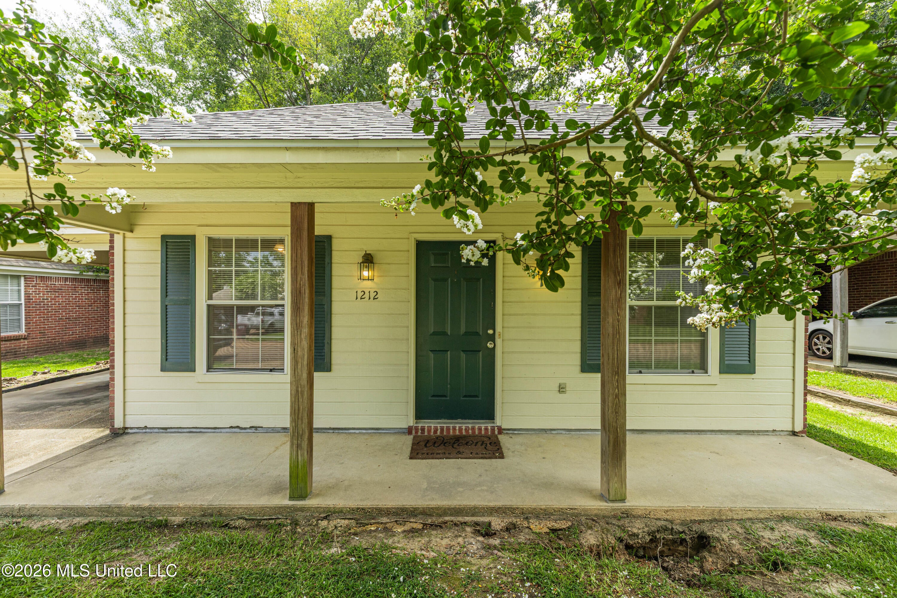 1212 Barnett Bend Circle — photo