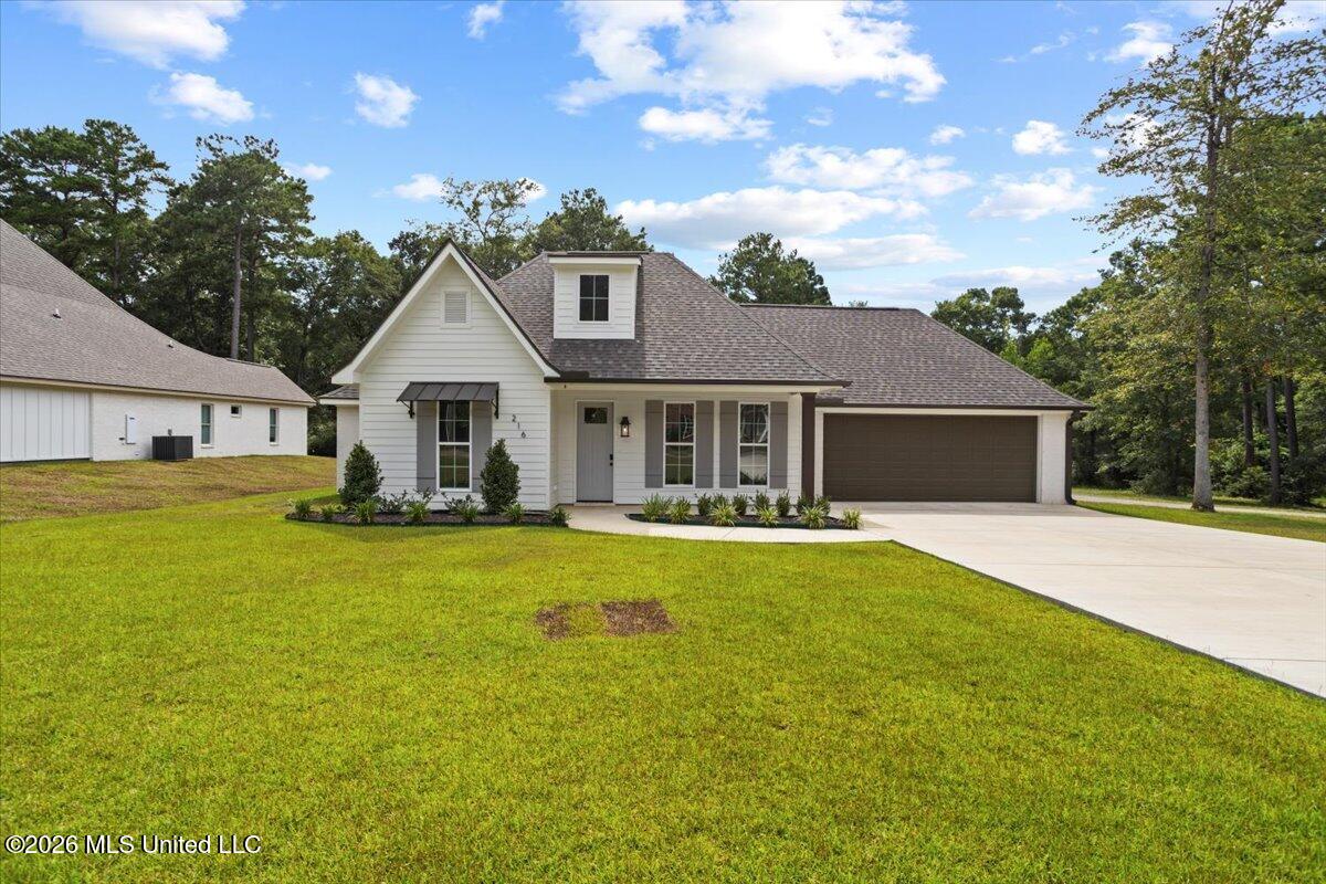216 E Mccormick Drive — photo