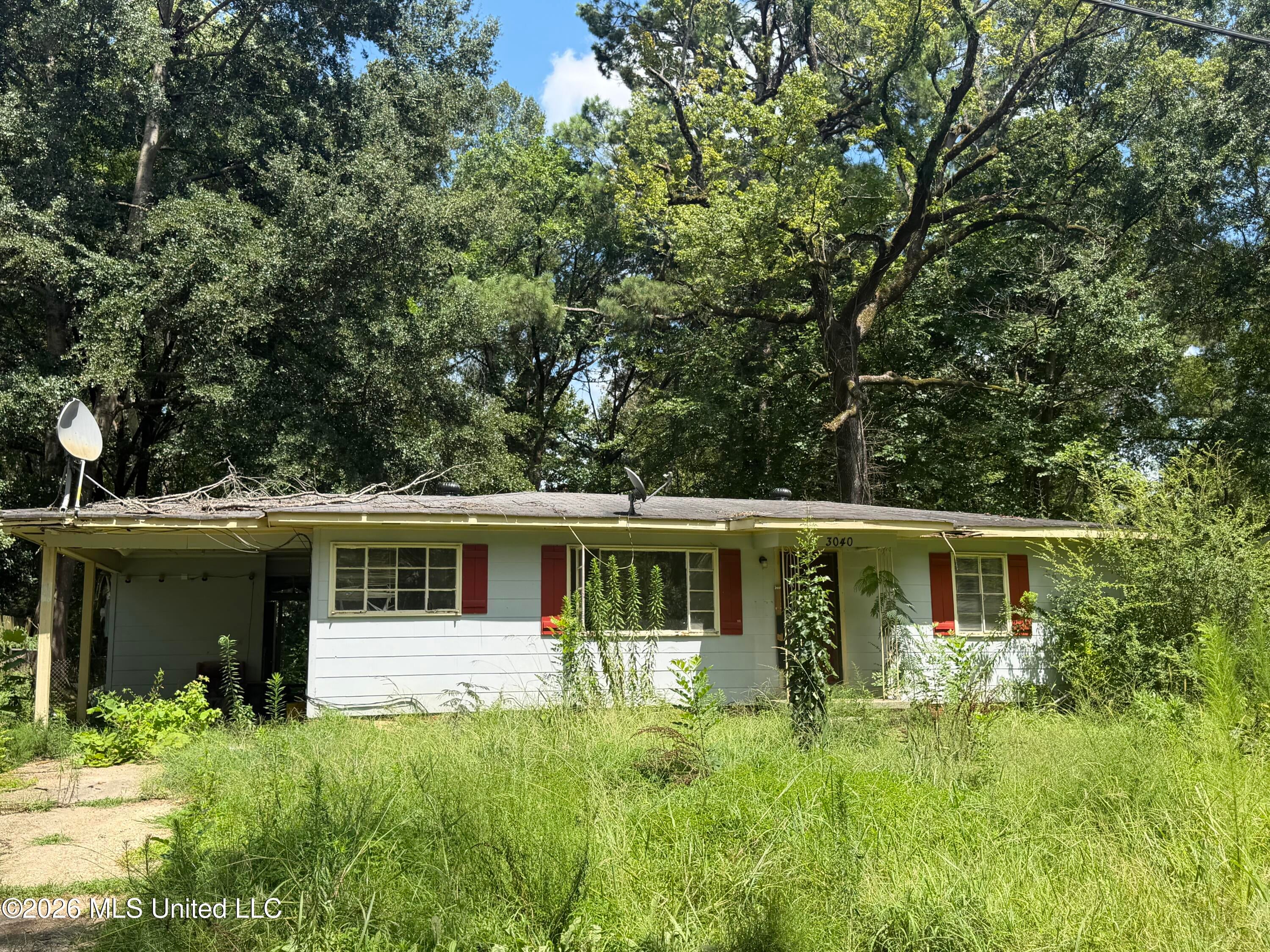 3040 Woodside Drive — photo
