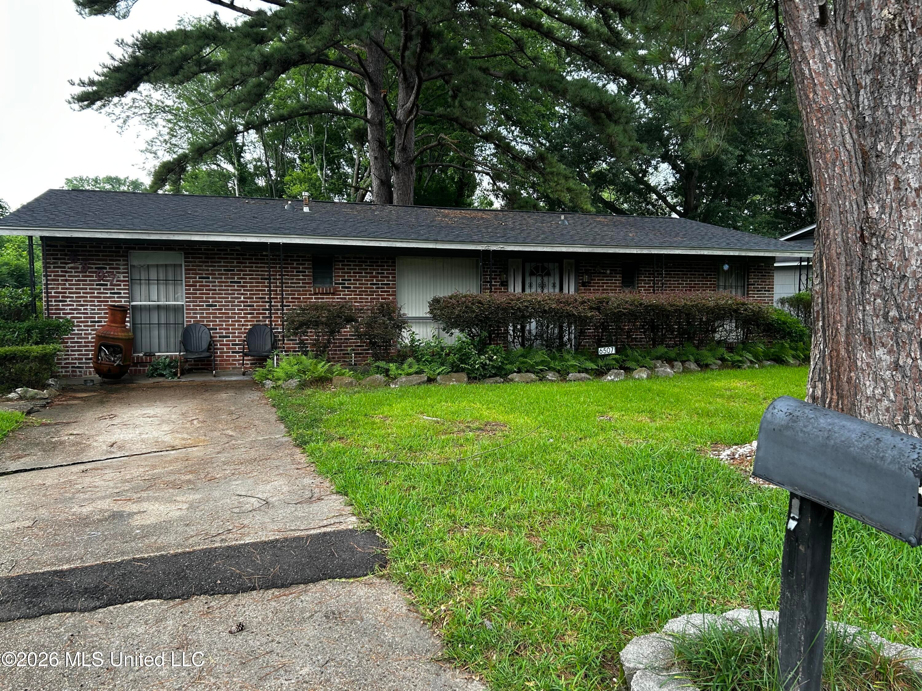6507 George Washington Drive — photo