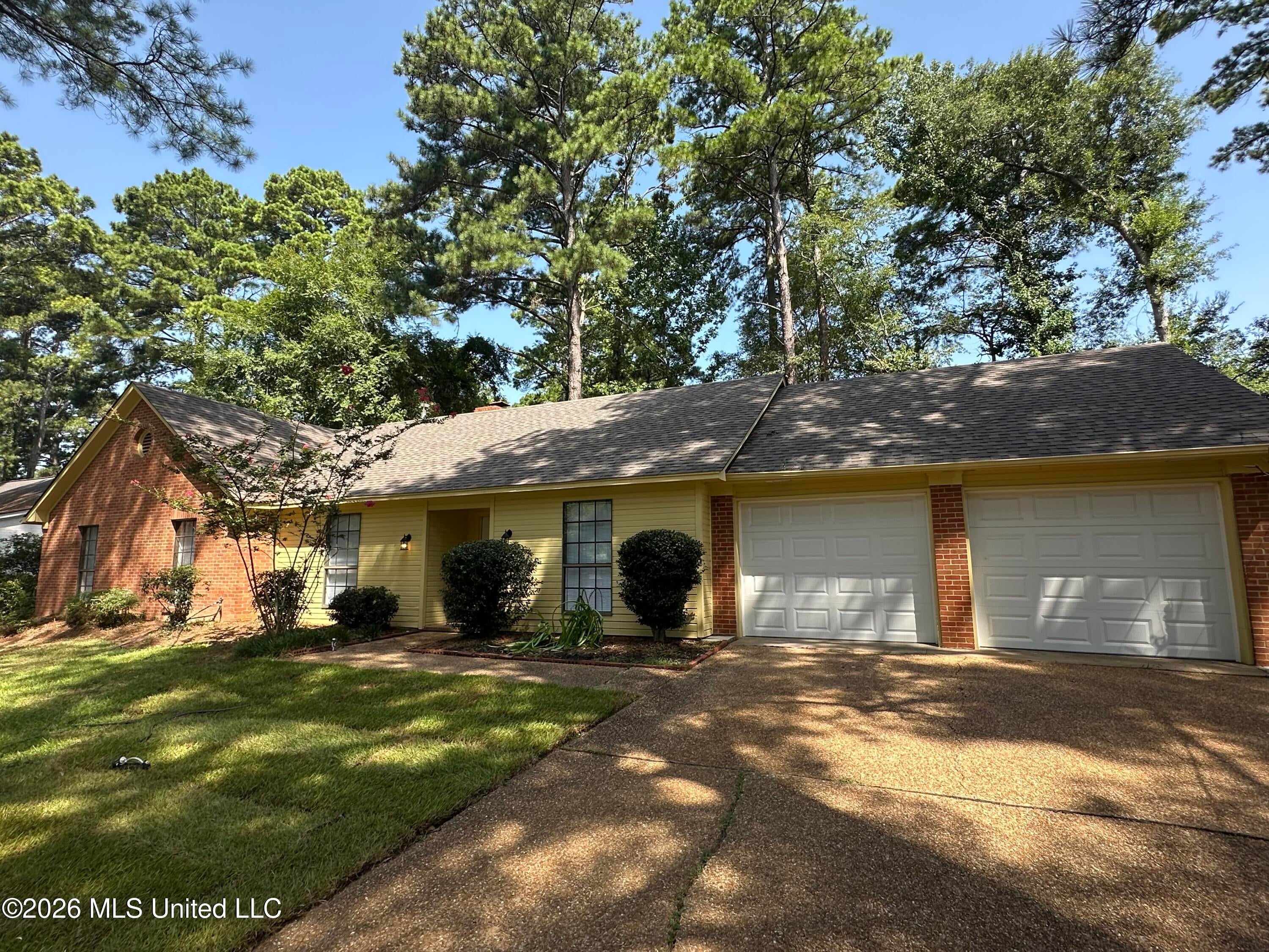 1528 Tracewood Drive — photo