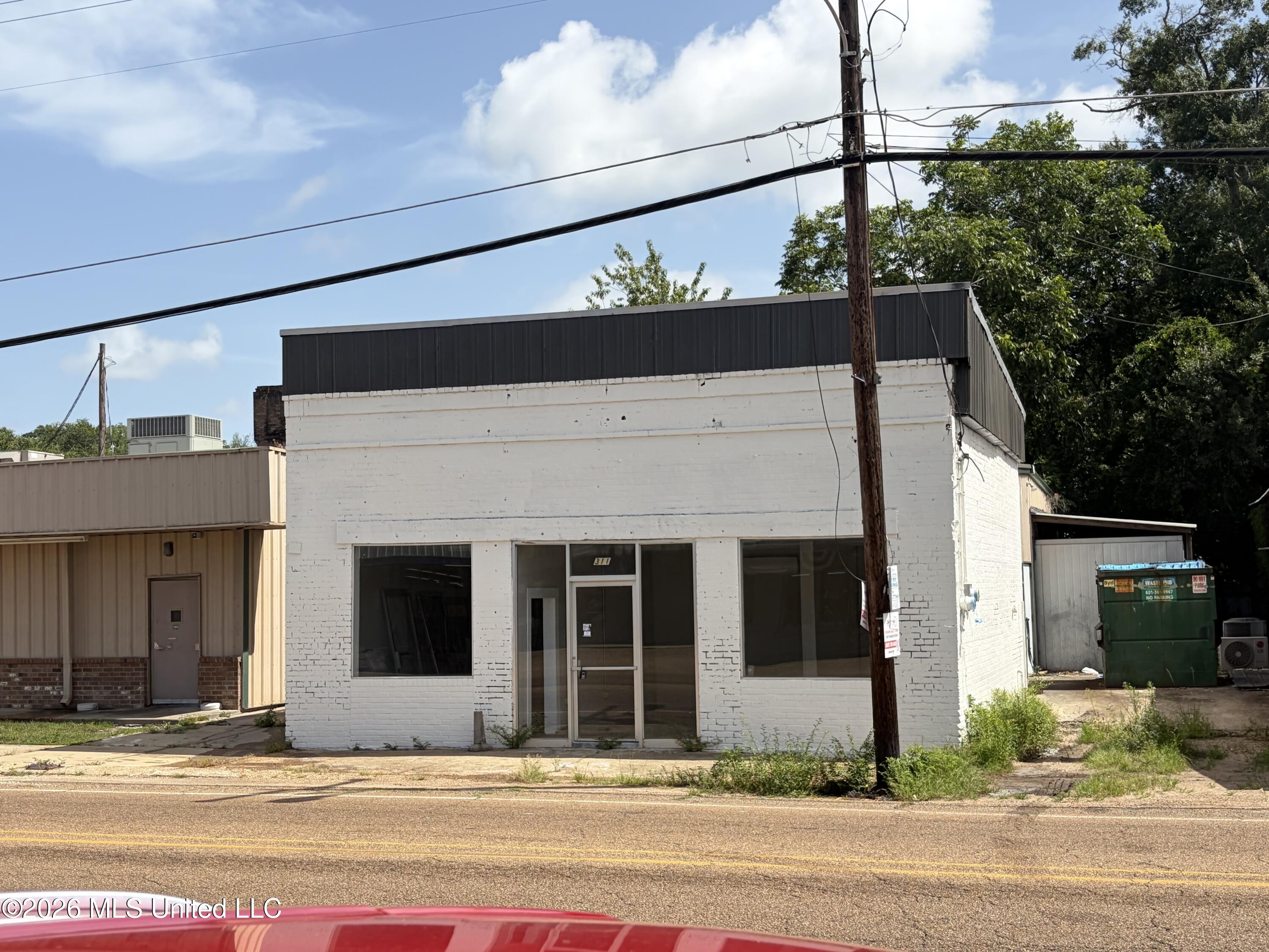 311 E Bay Street — photo