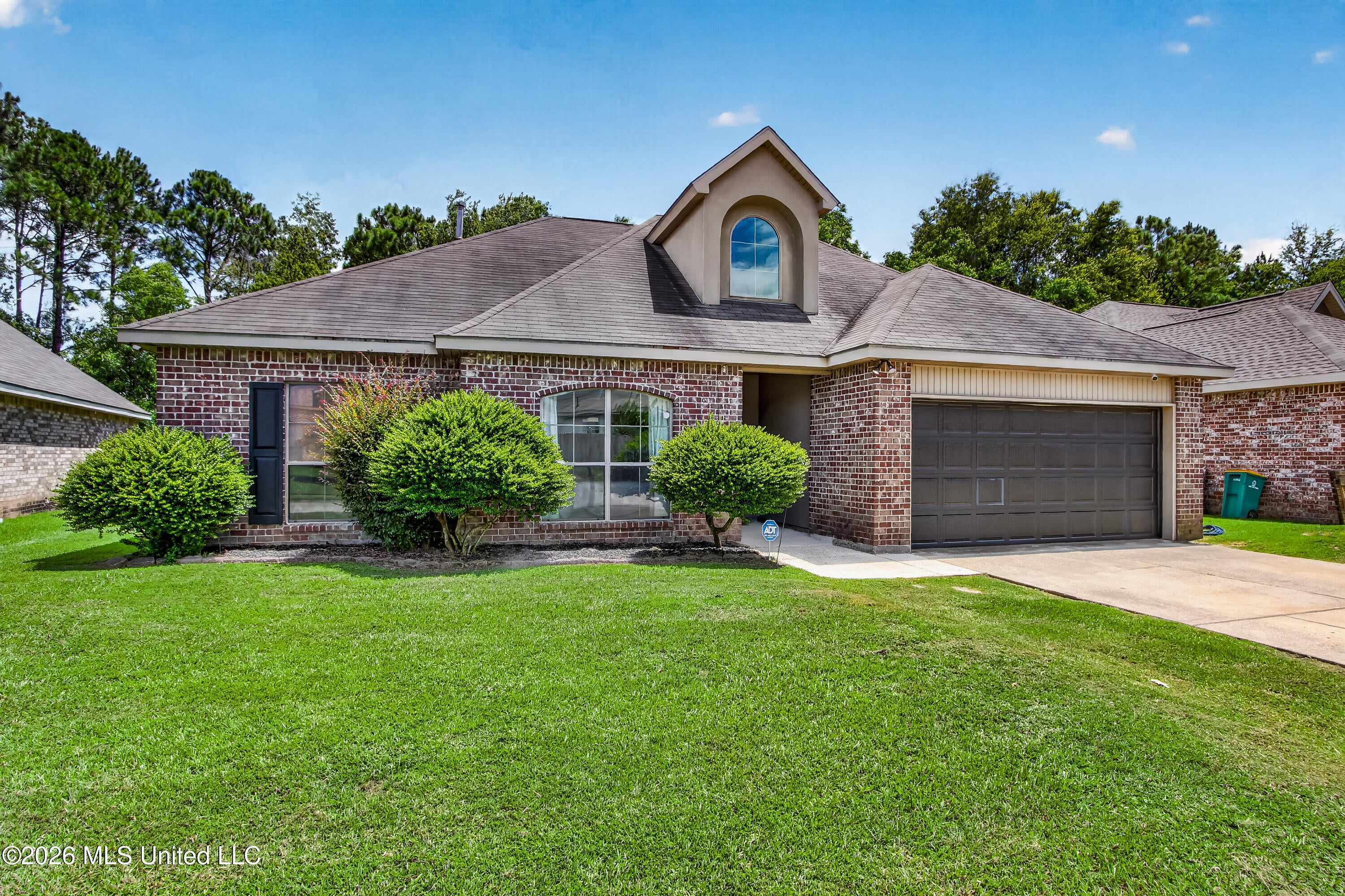 10281 English Manor Drive — photo