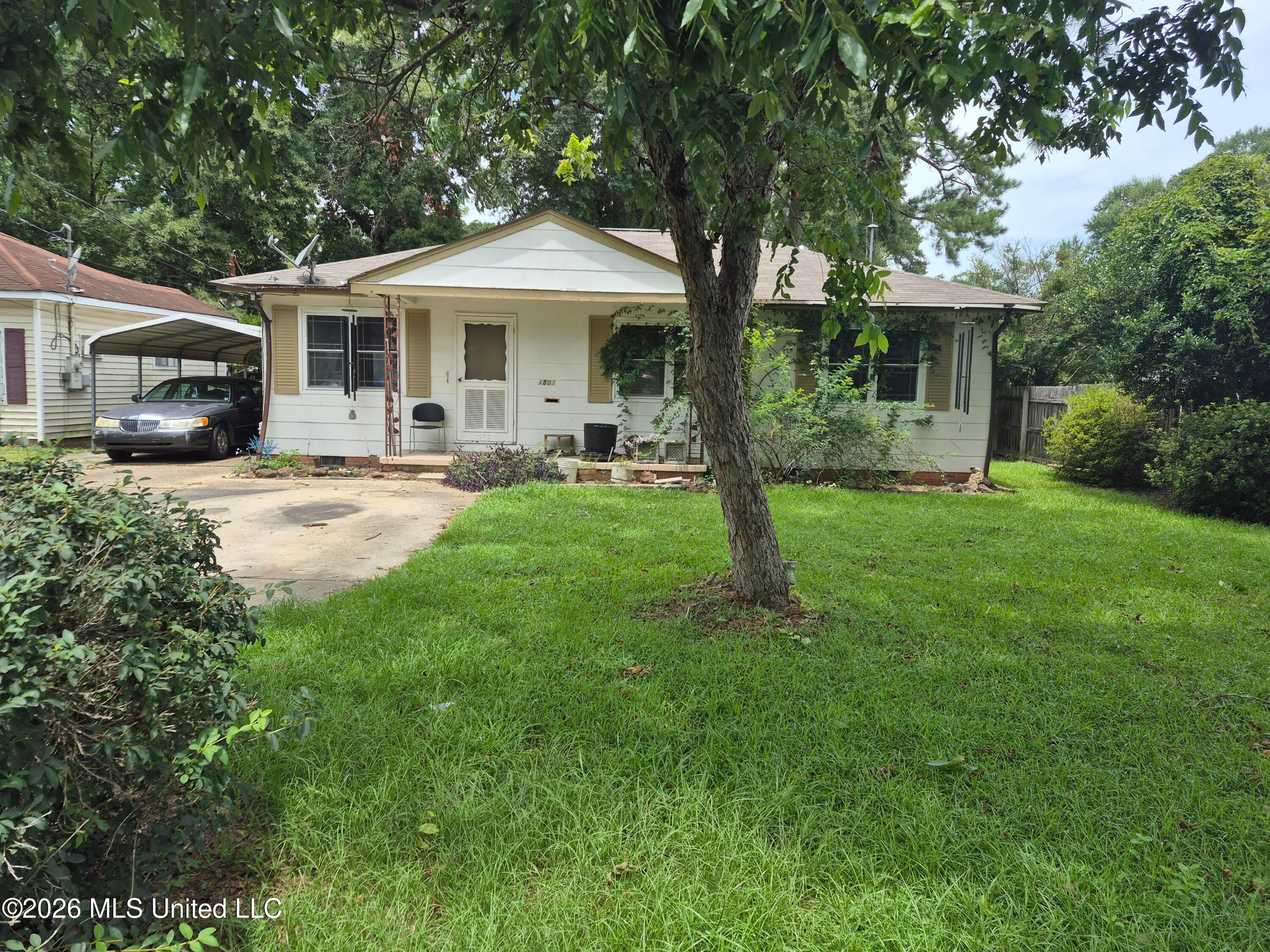 1503 Pecan Drive — photo