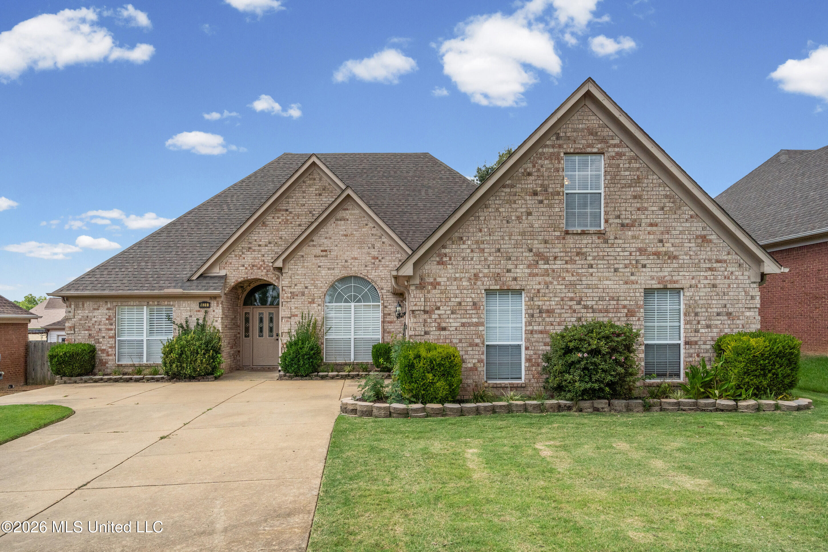 1638 Mason Drive — photo