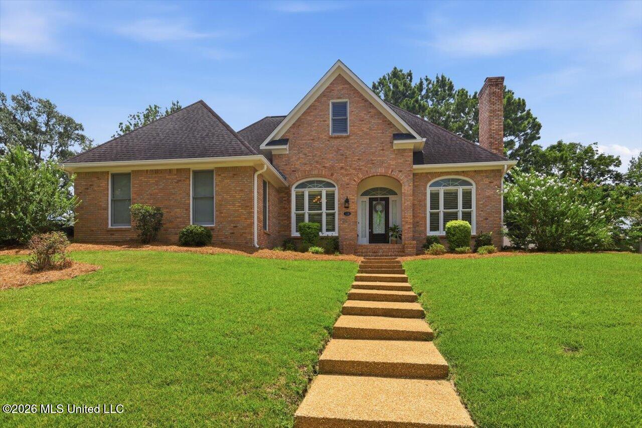 118 Parkside Drive — photo