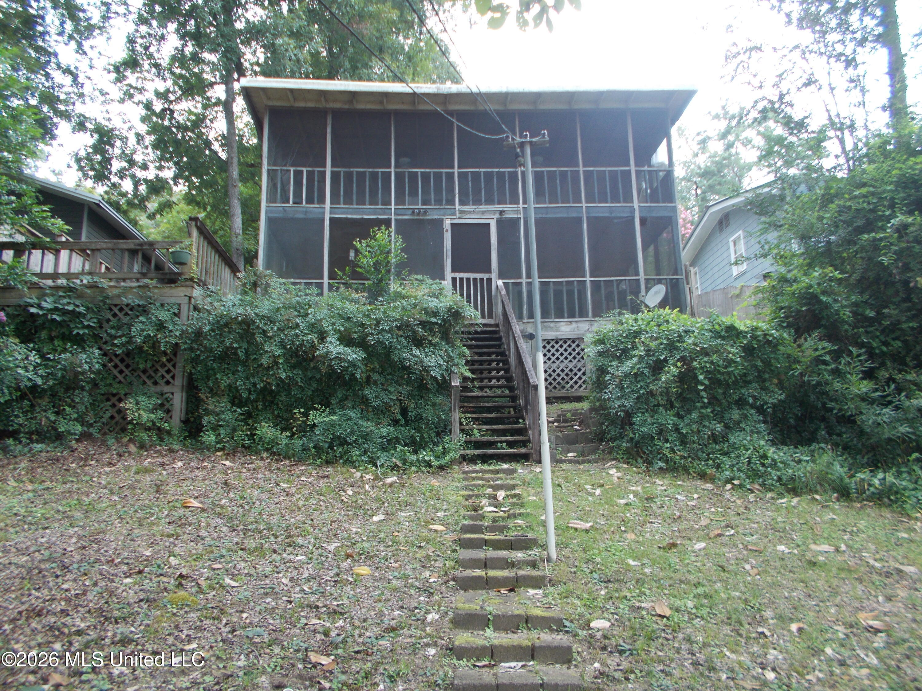 1725 Snow Lake Drive — photo