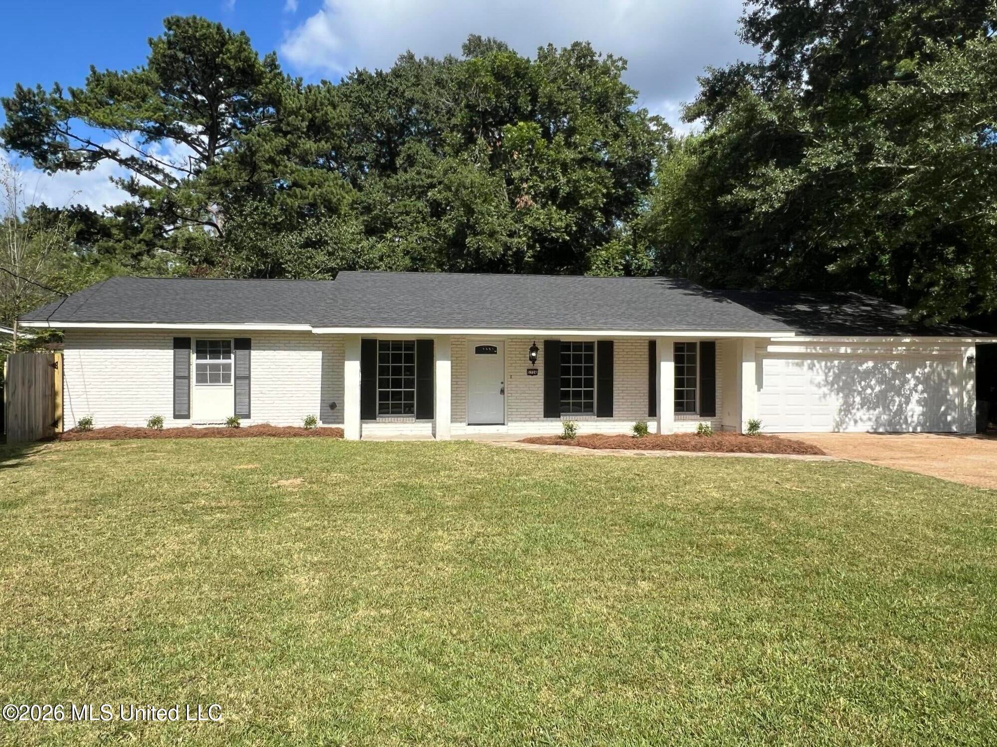 5726 Medallion Drive — photo