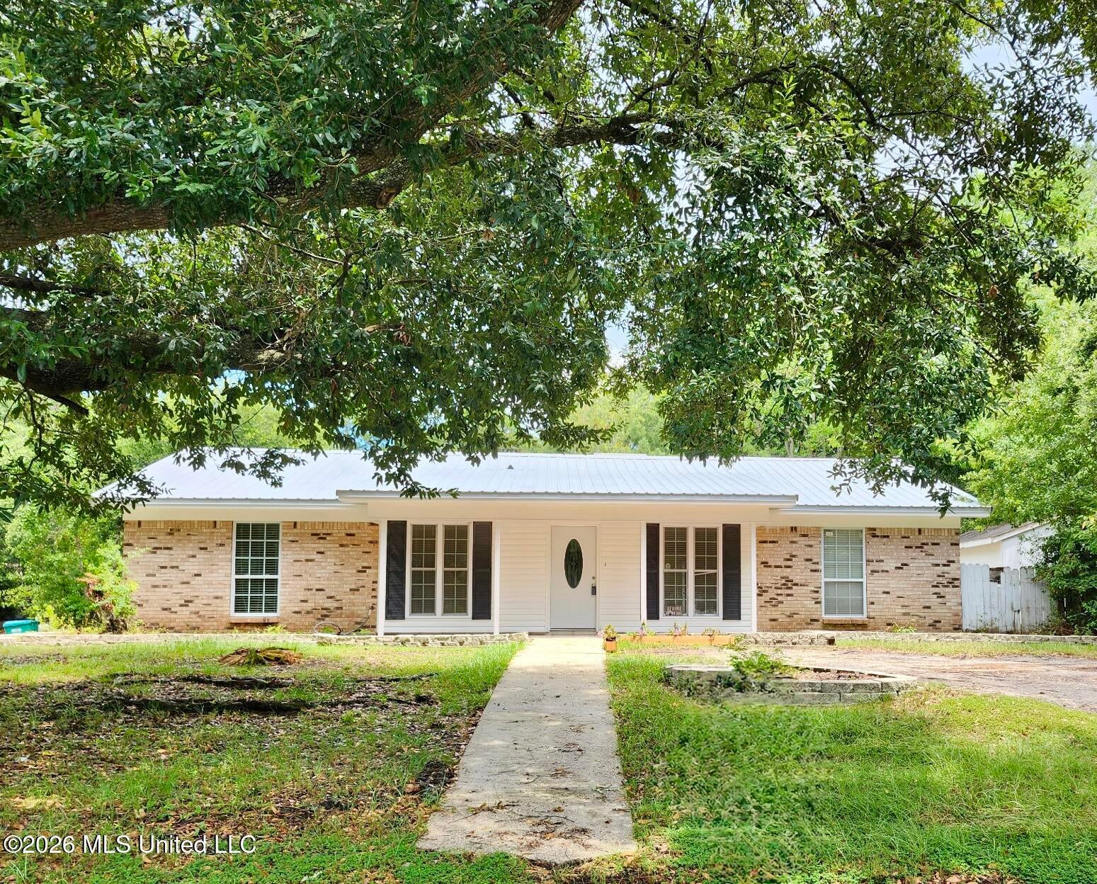 1318 Parktown Drive — photo