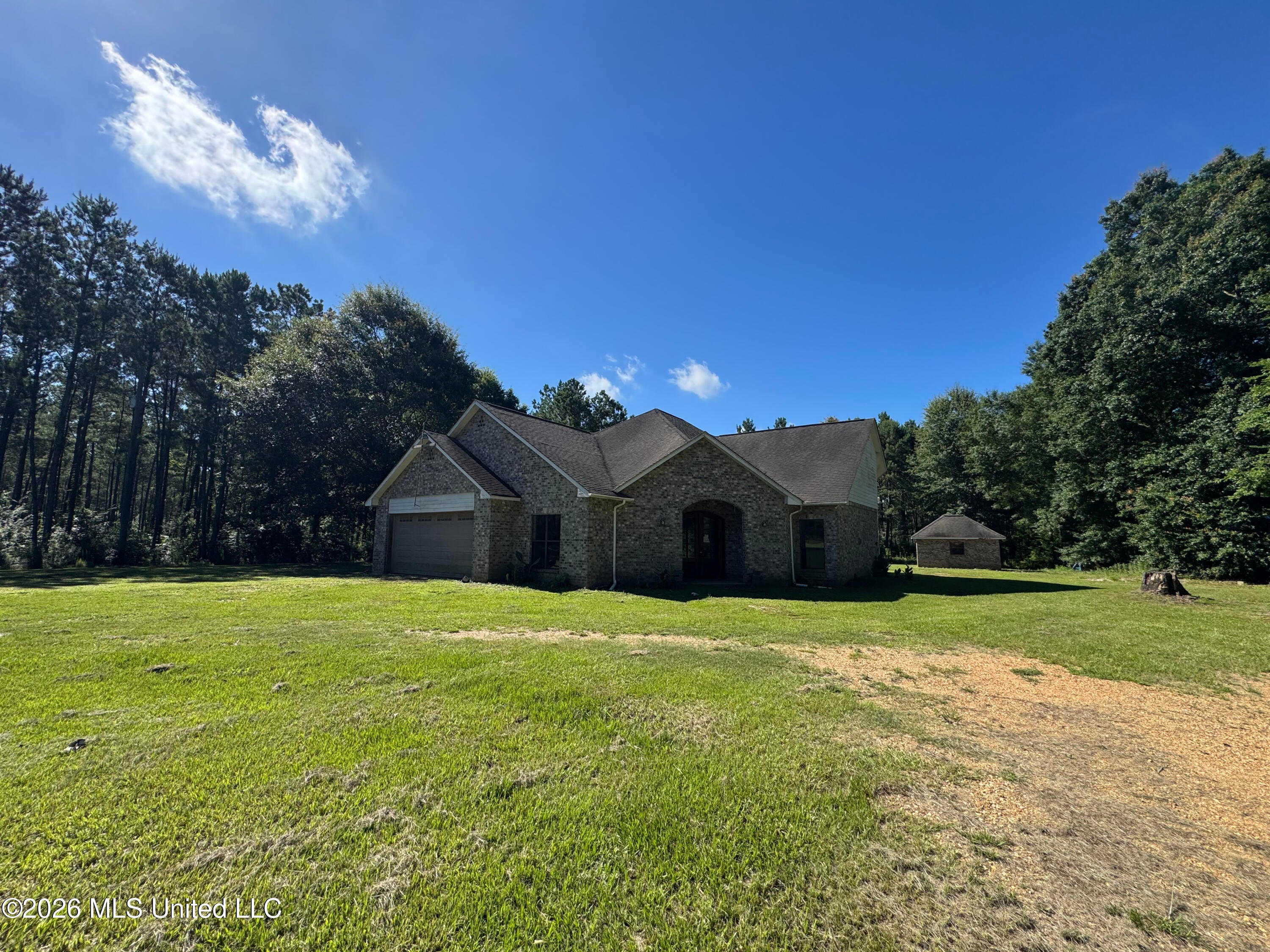 2552 Mcclendon Road — photo