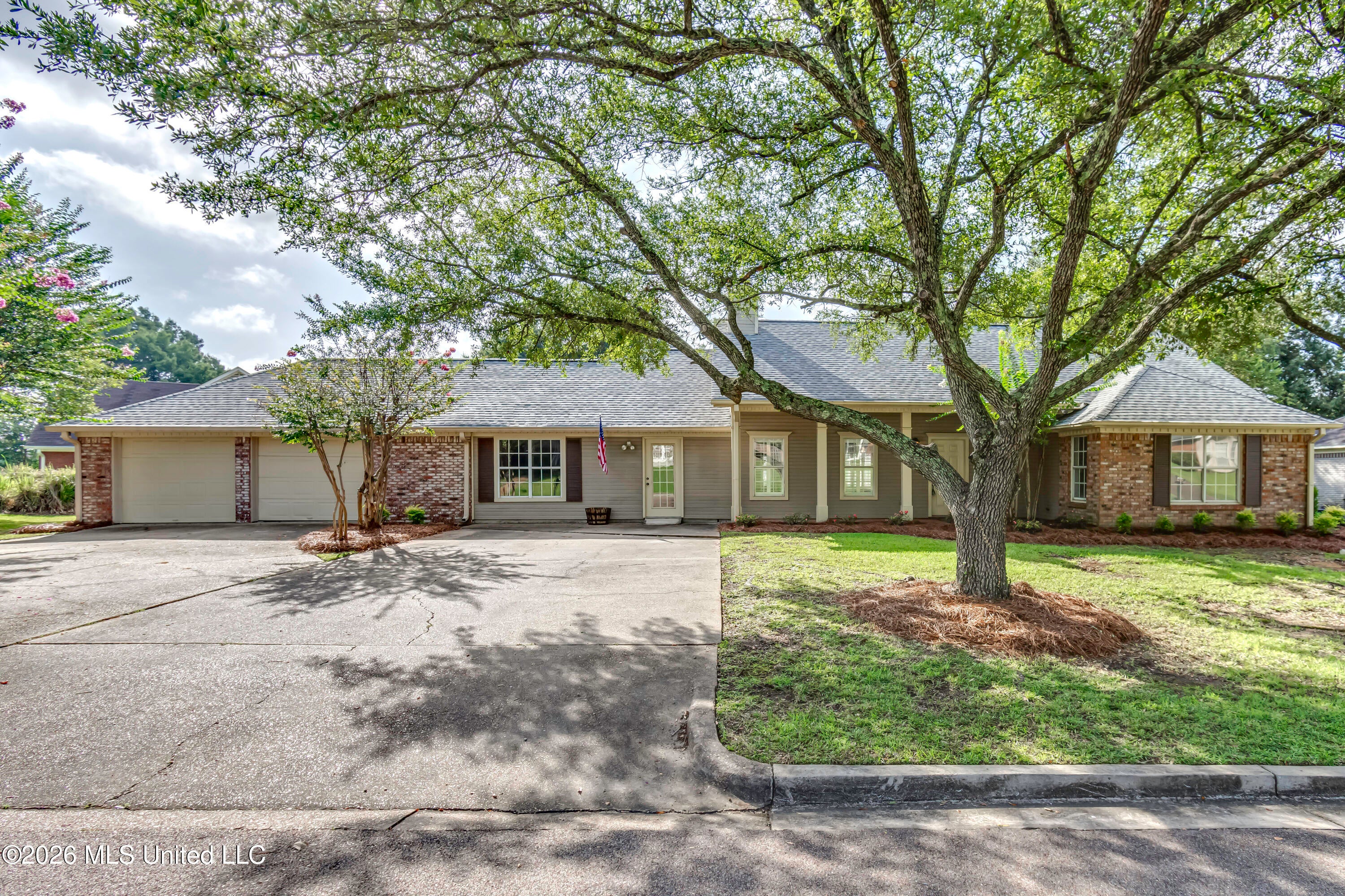 102 Rockwood Drive — photo