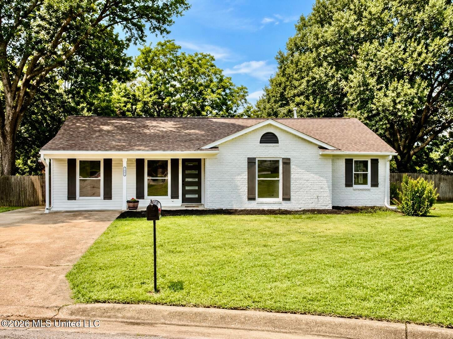 1645 Hickory Drive — photo