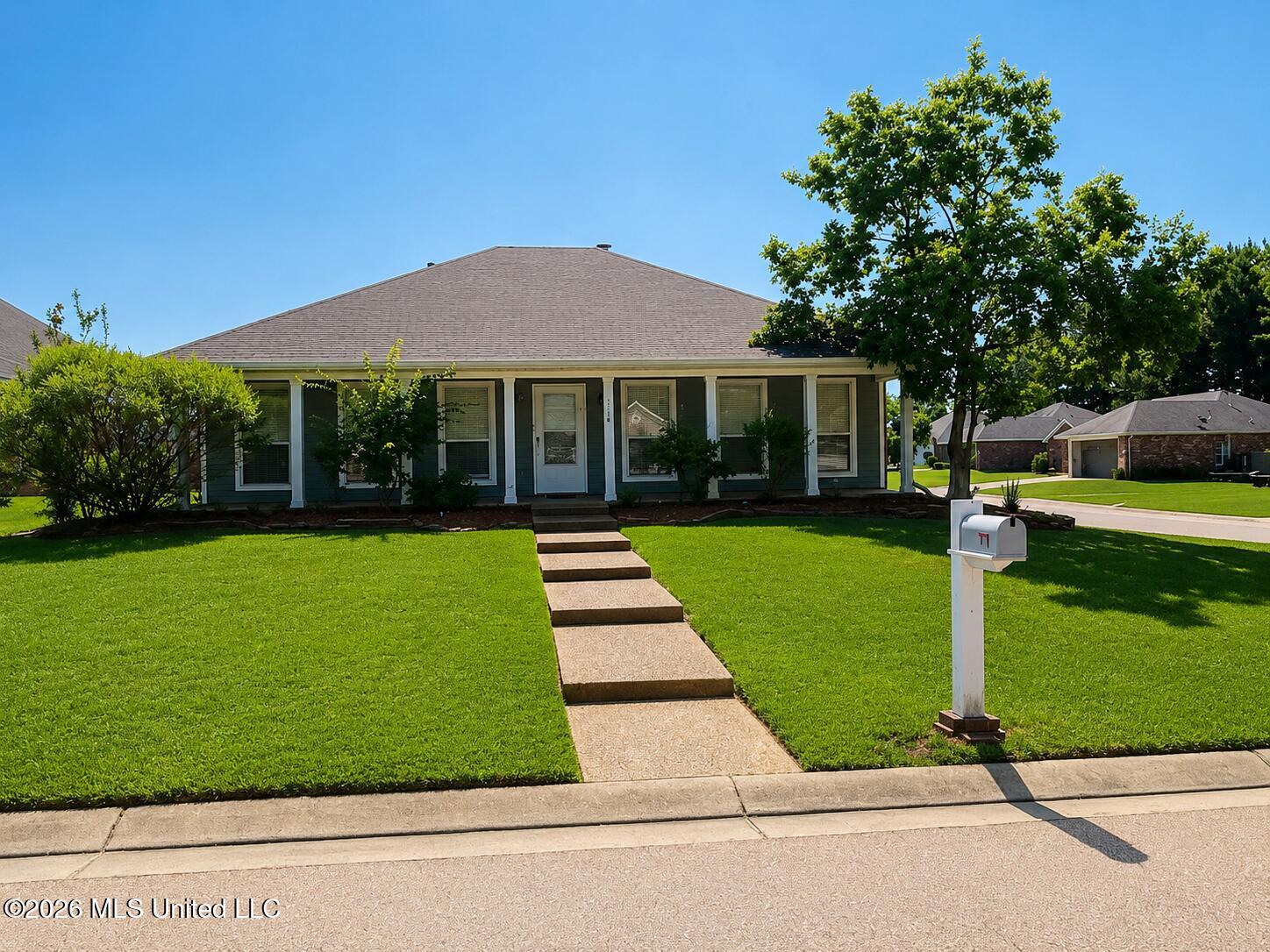 118 Magnolia Way — photo