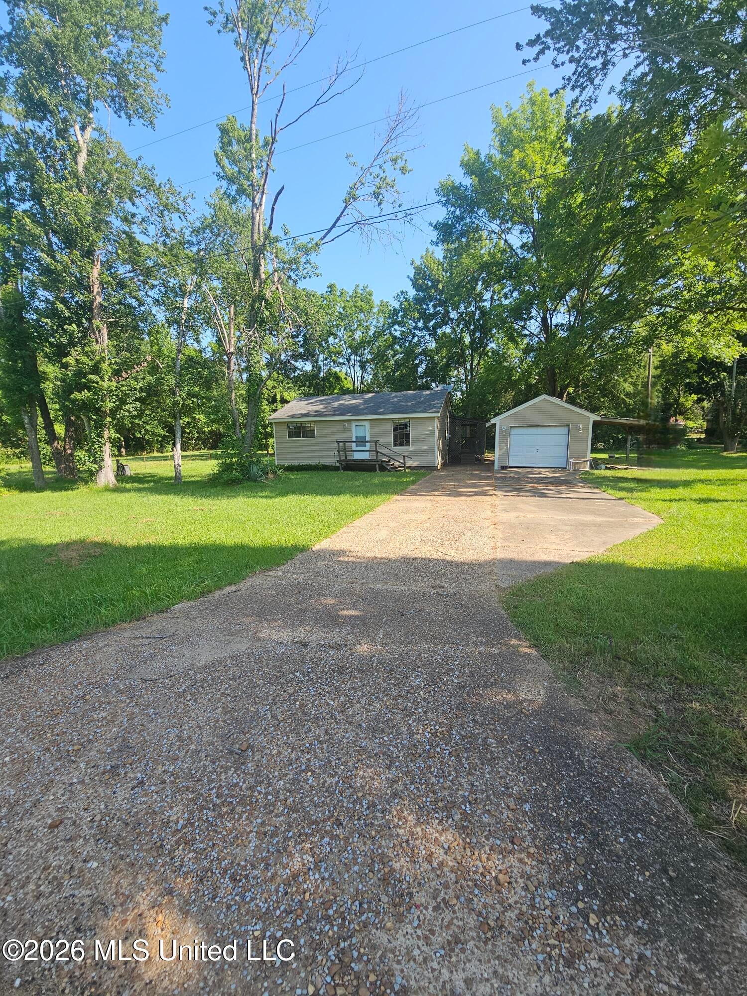 13224 Abernathy Road — photo