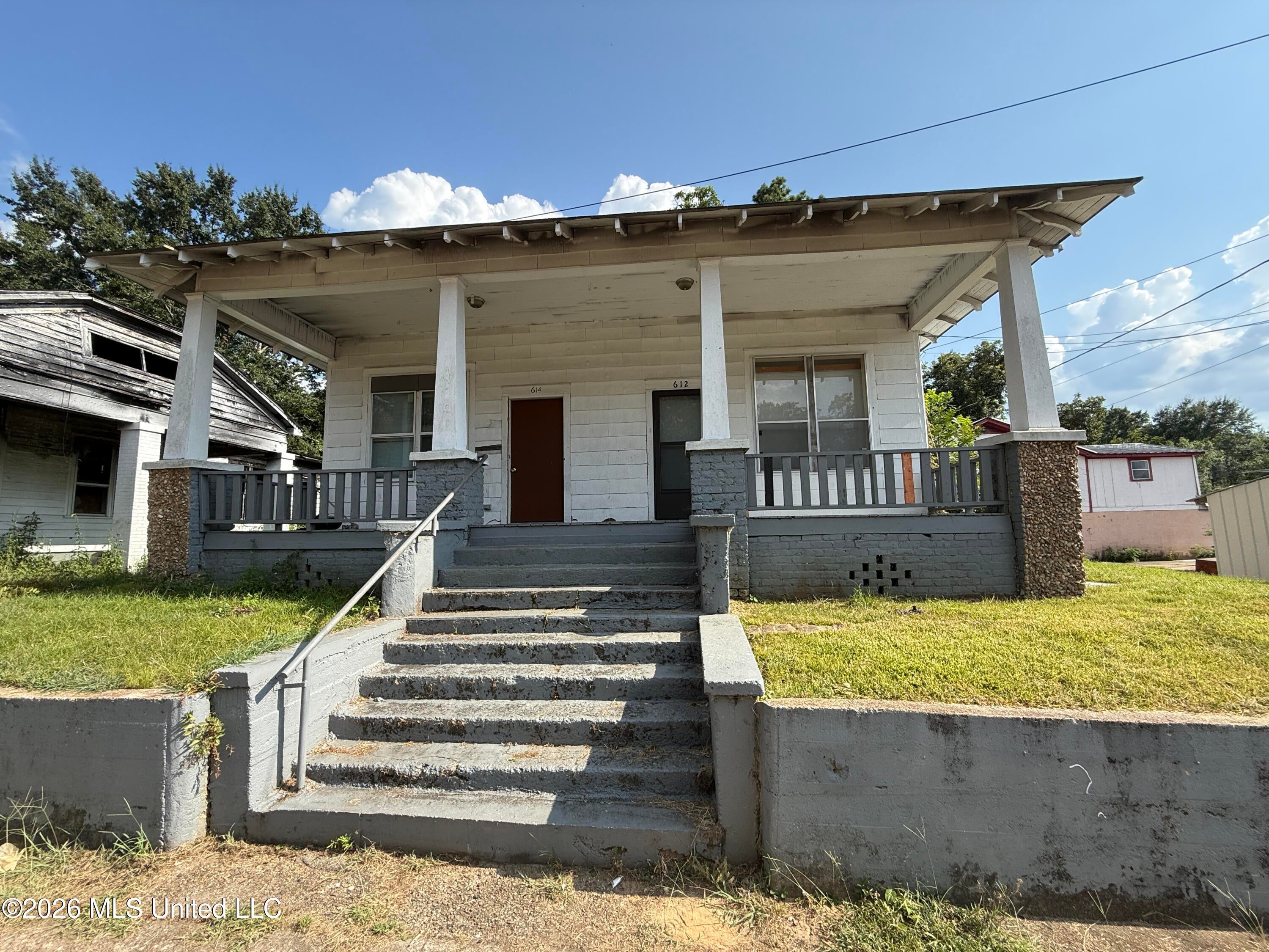 614 Pearl River Avenue — photo