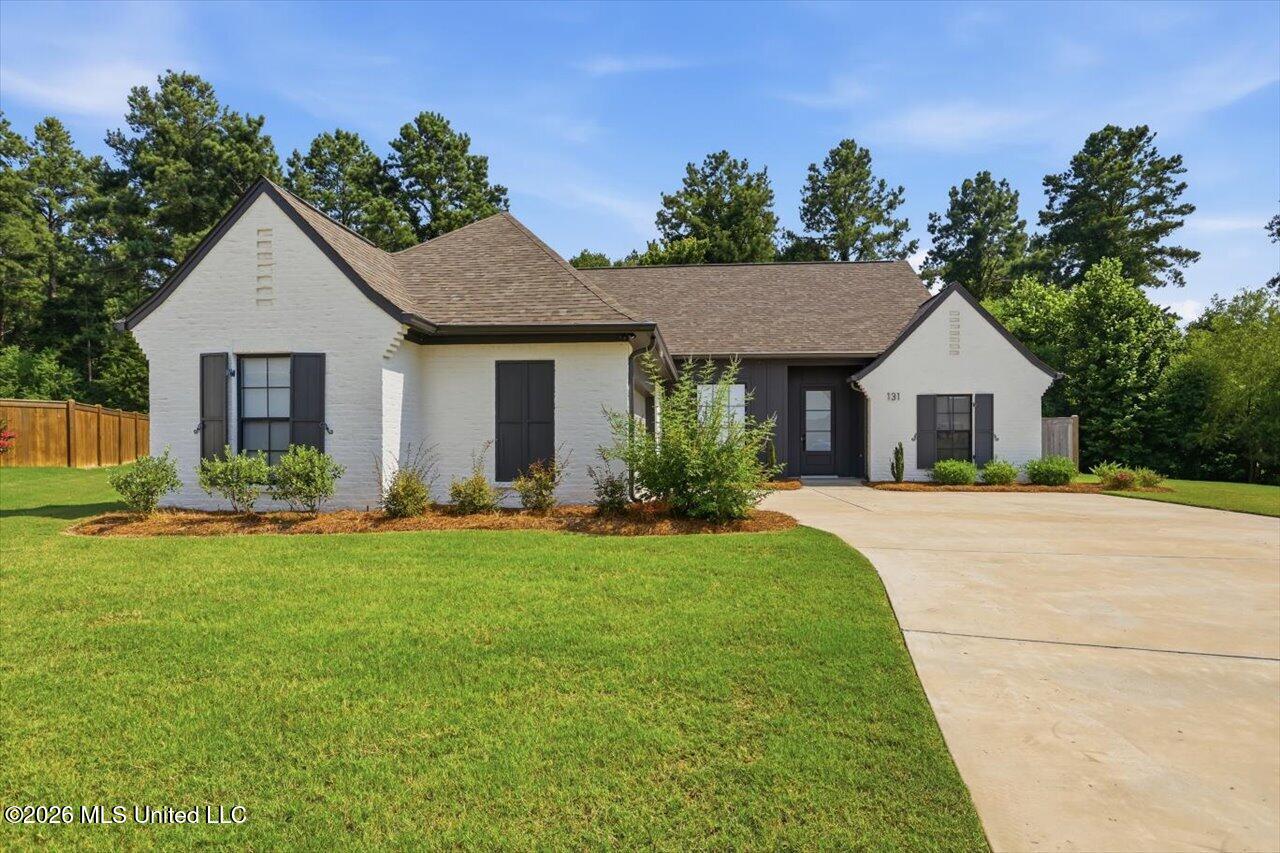 131 Seymour Drive — photo