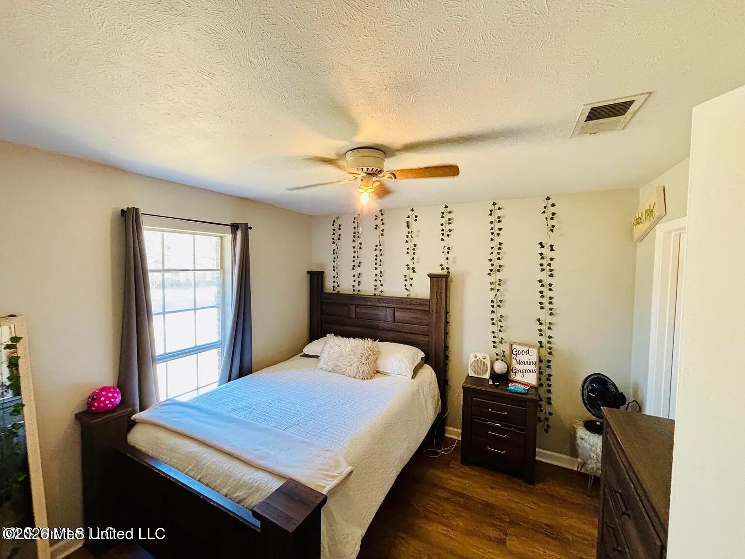 543 Traceview Road — photo