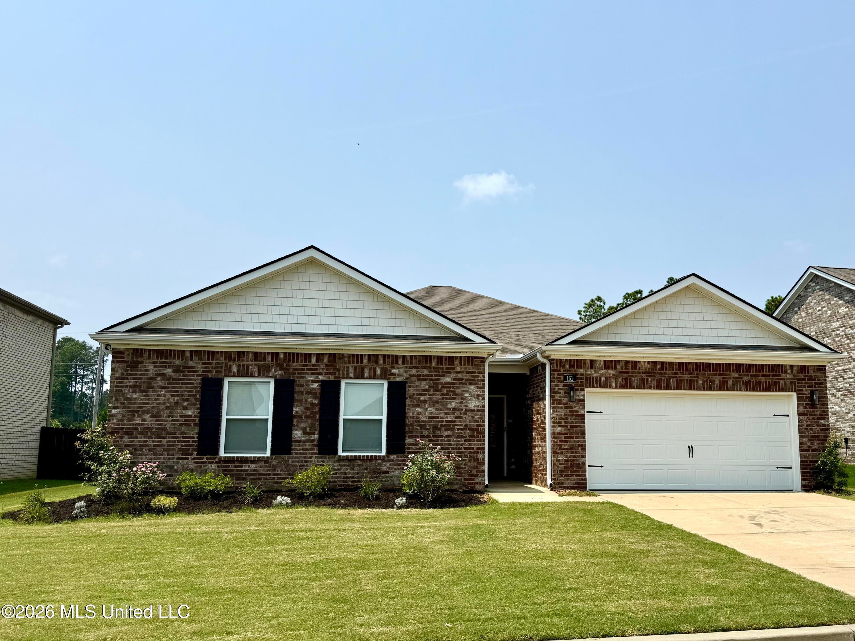 161 Twin Lakes Drive — photo