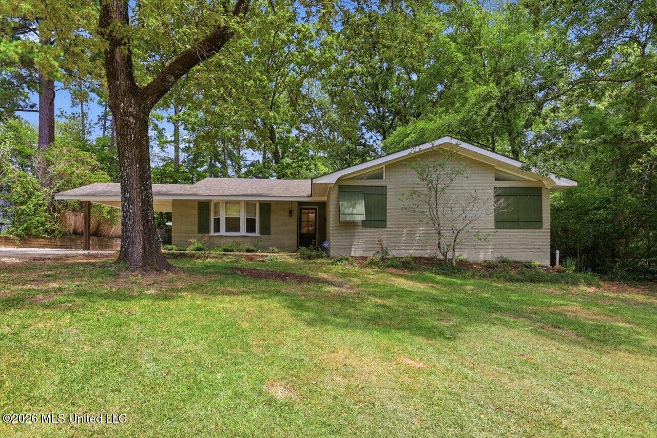 1786 Brecon Drive — photo