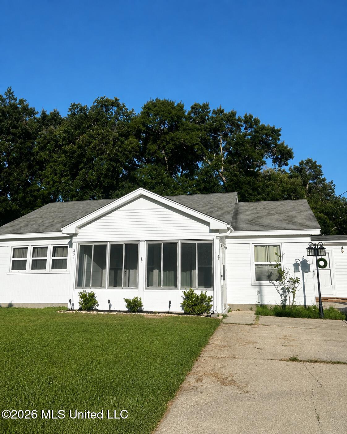 251 Beeman Drive — photo