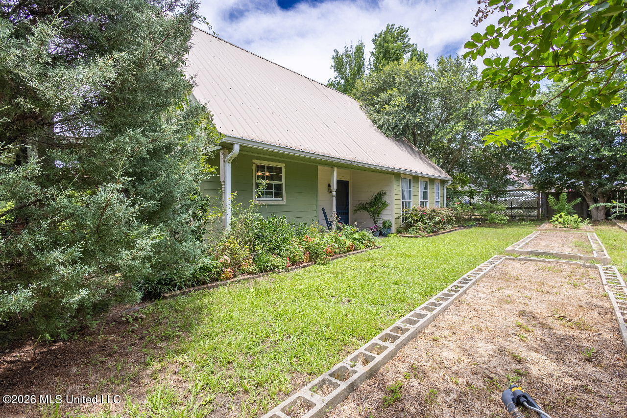 76 Shadow Lake Drive — photo