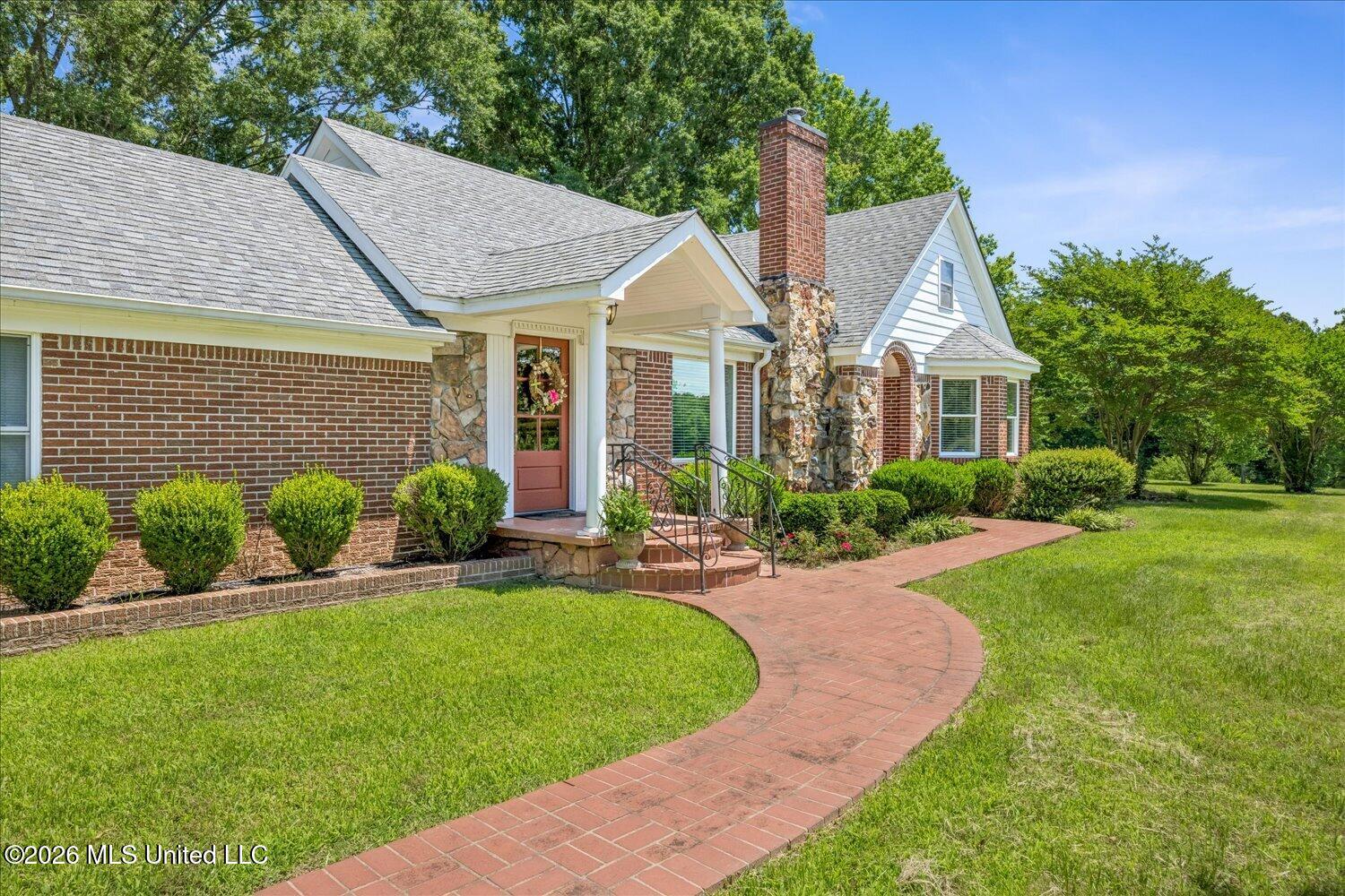 2304 Hwy 72 — photo
