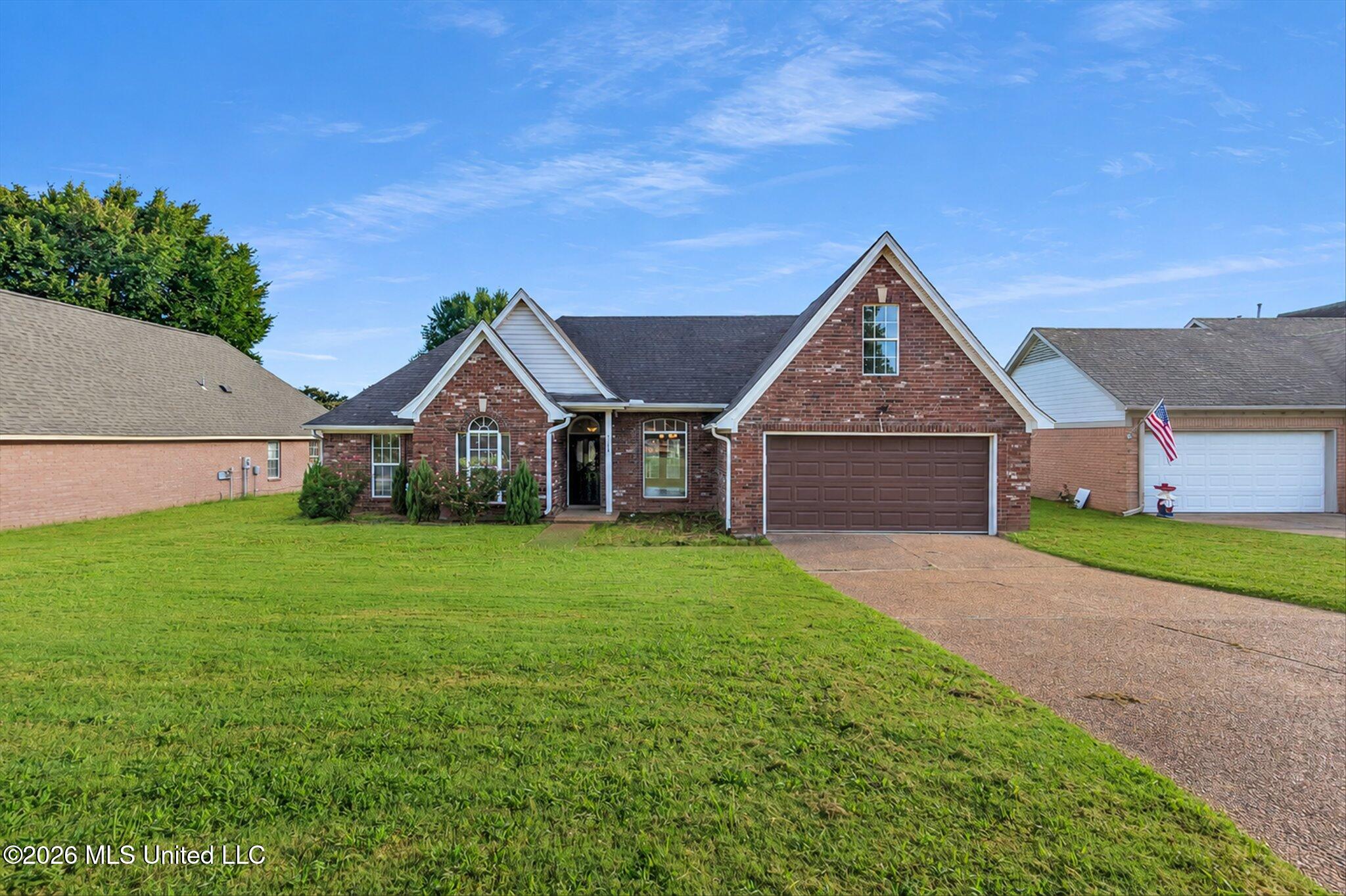 9158 Lakeside Drive — photo