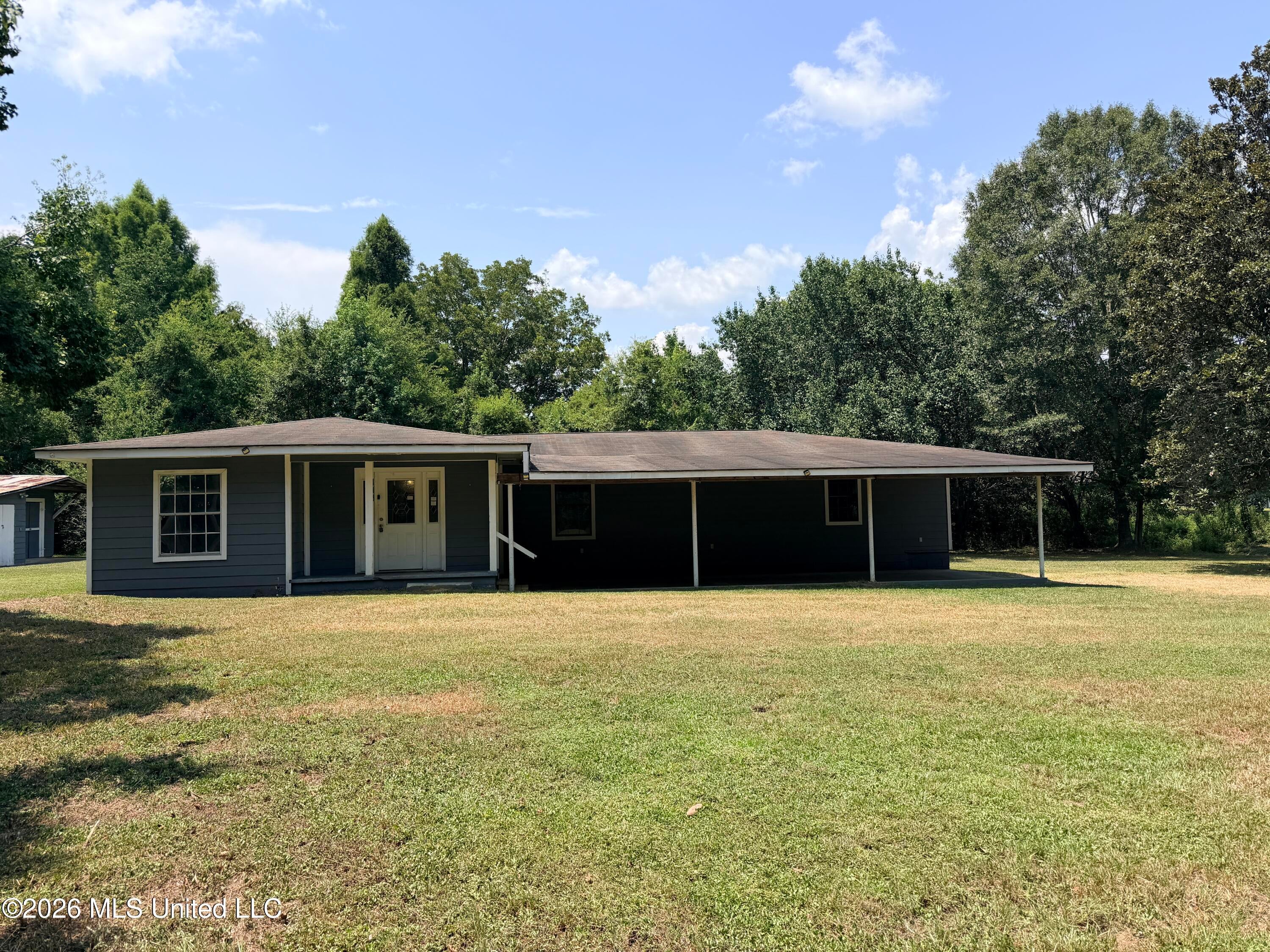 809 W Camp Avenue — photo