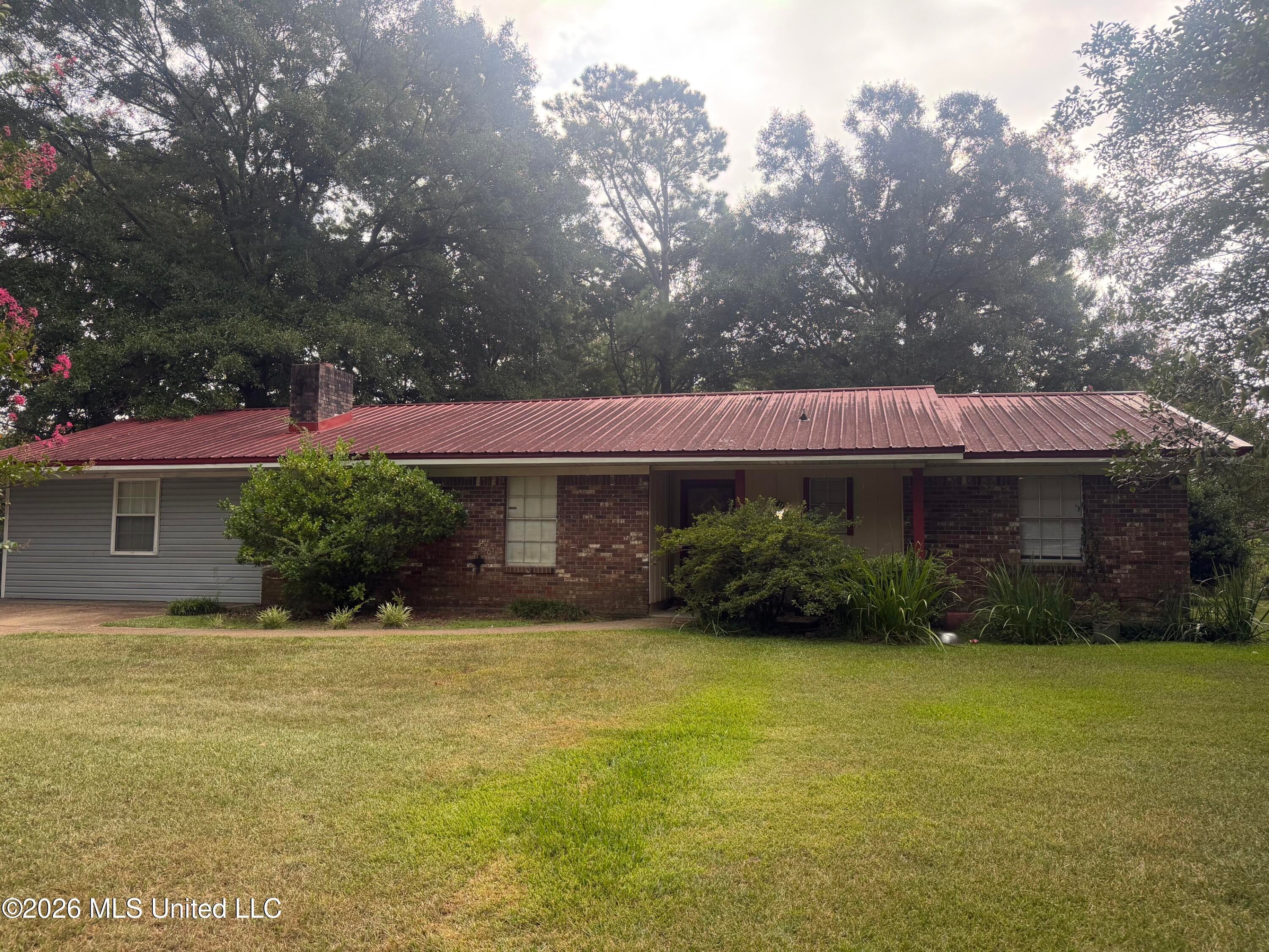 615 Pittman Drive — photo