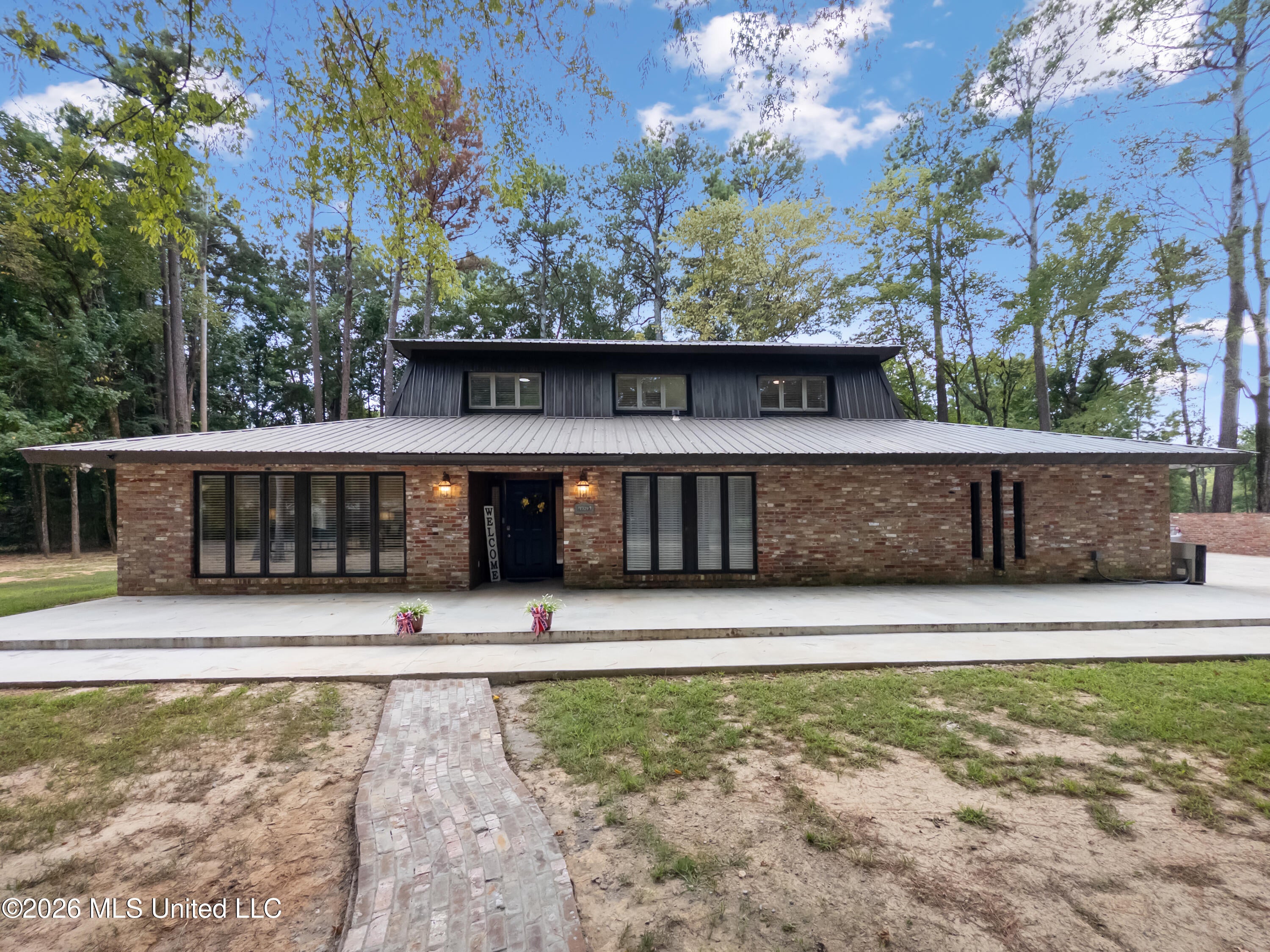 1329 Pine Glen Circle — photo