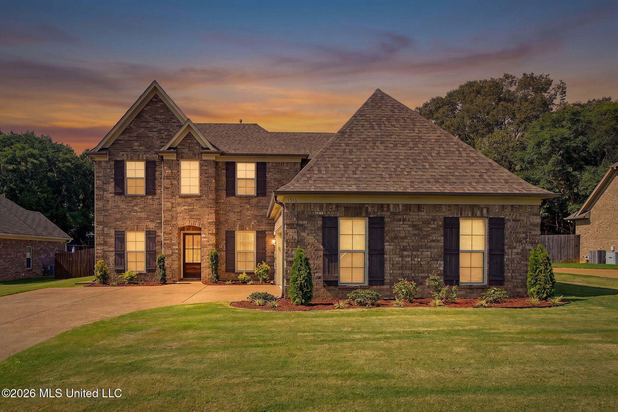 1316 N Heritage Circle — photo