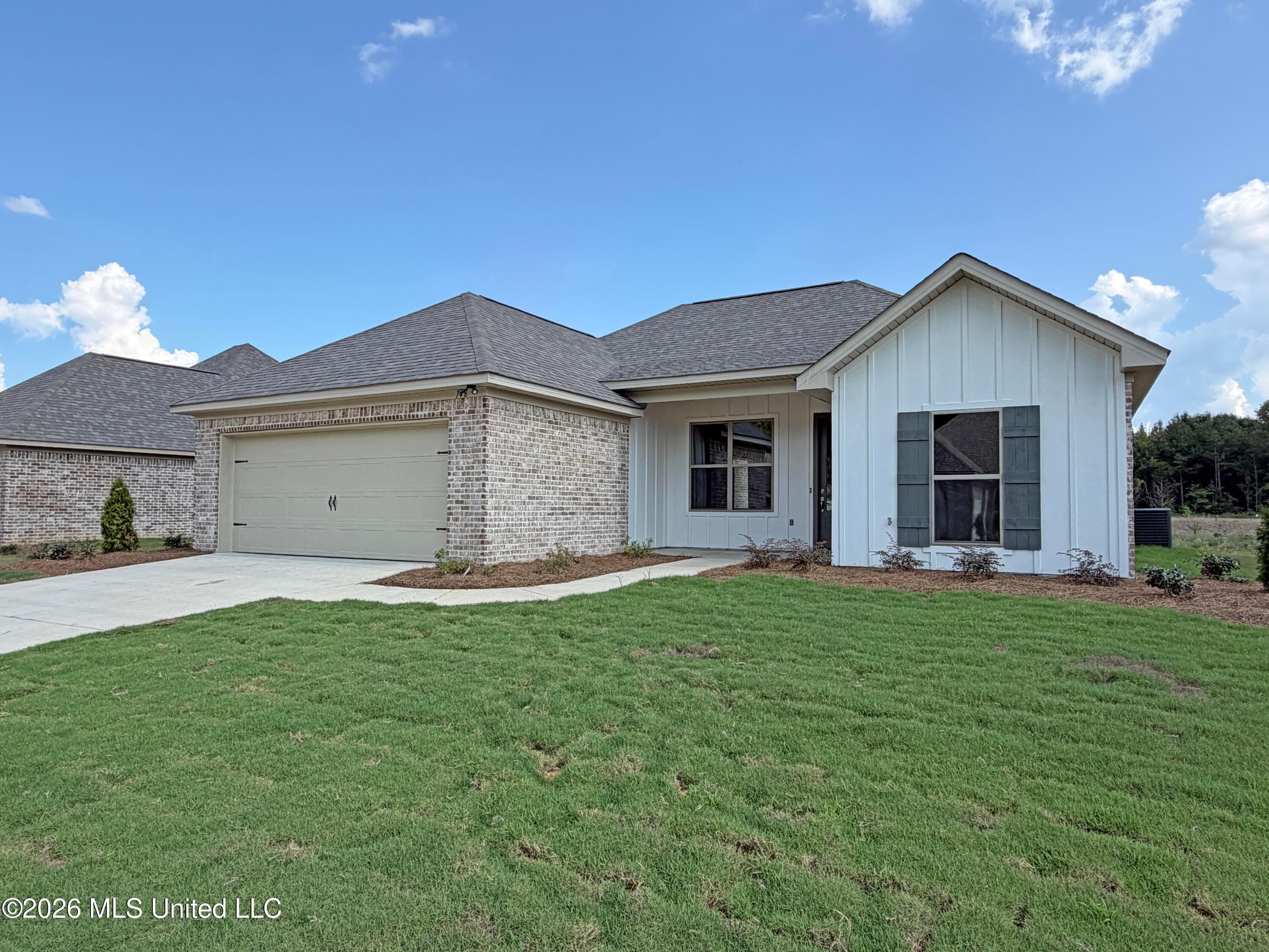 148 Stapleton Drive — photo