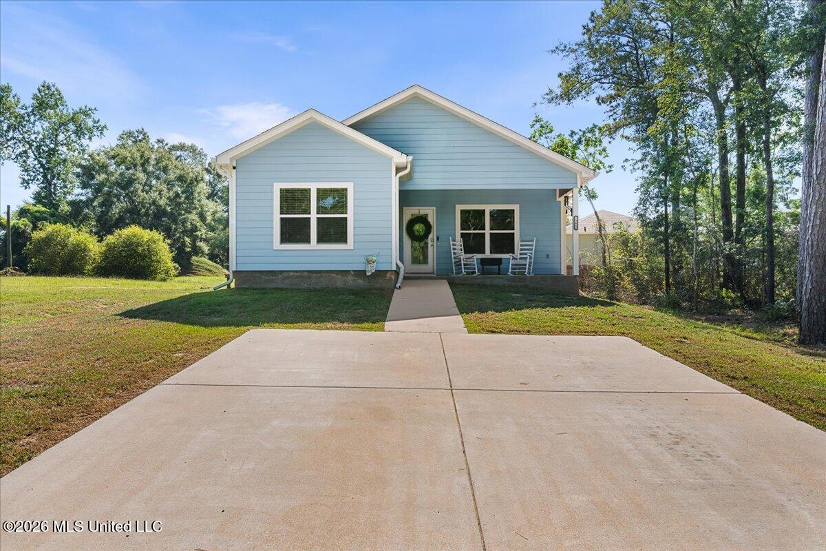 13448 John Road — photo
