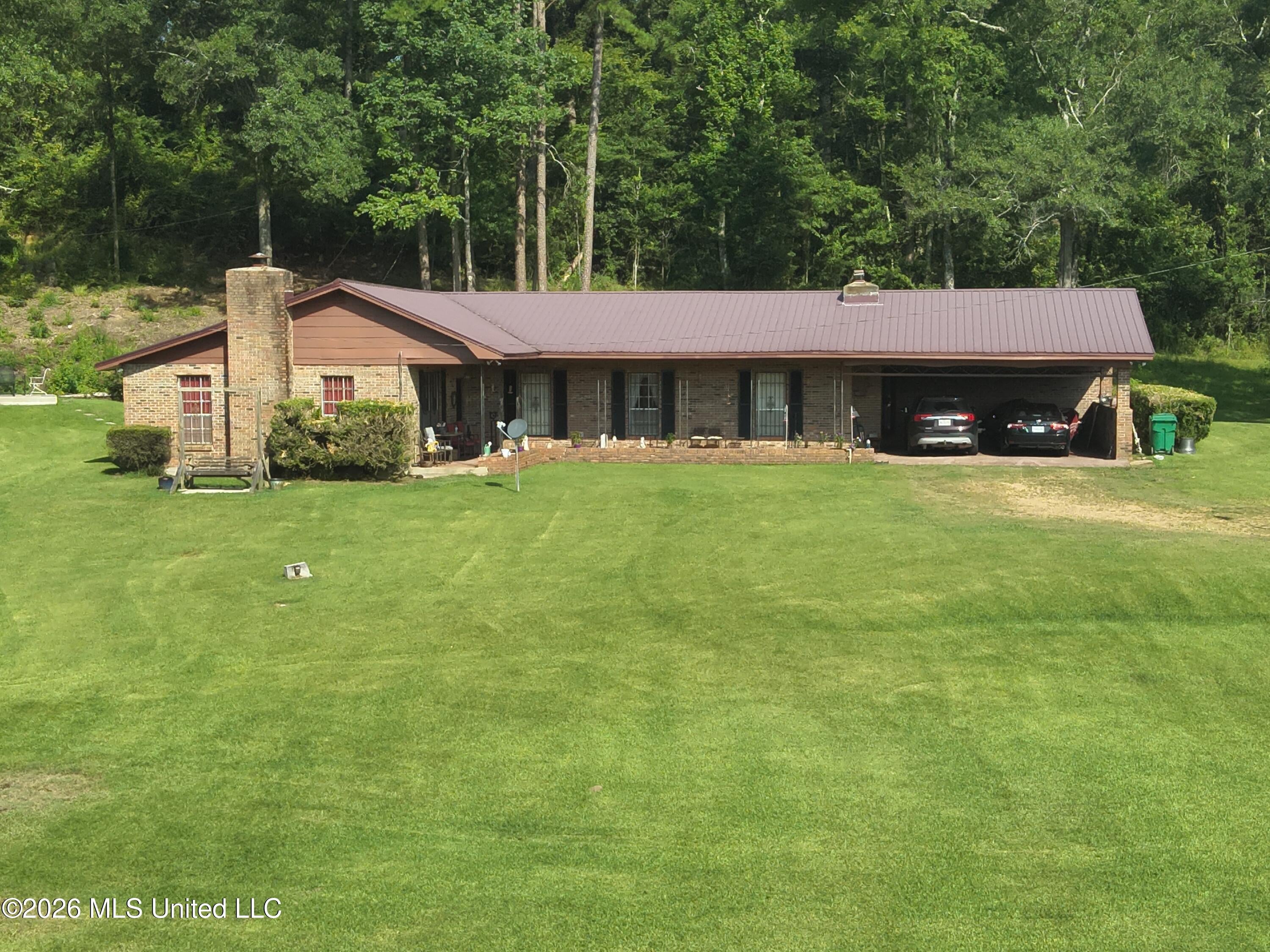5267 Tank Road — photo