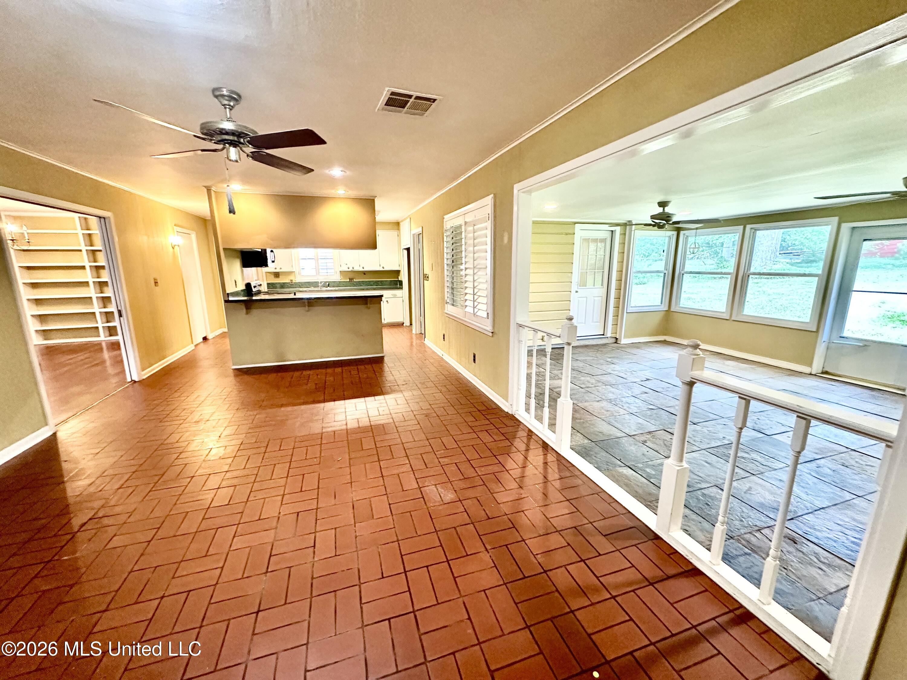 981 S Church, Brookhaven, MS 39601 — photo 2