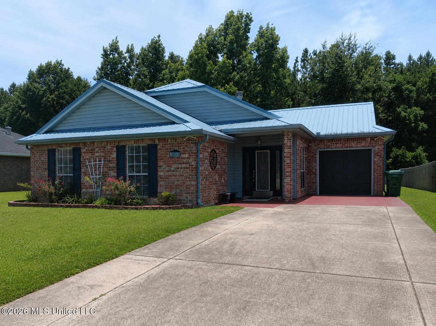200 Teddy Lane — photo