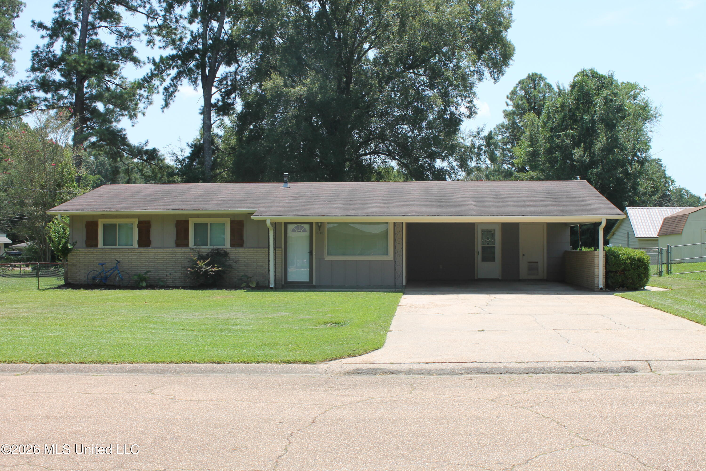 505 Dahaja Circle — photo