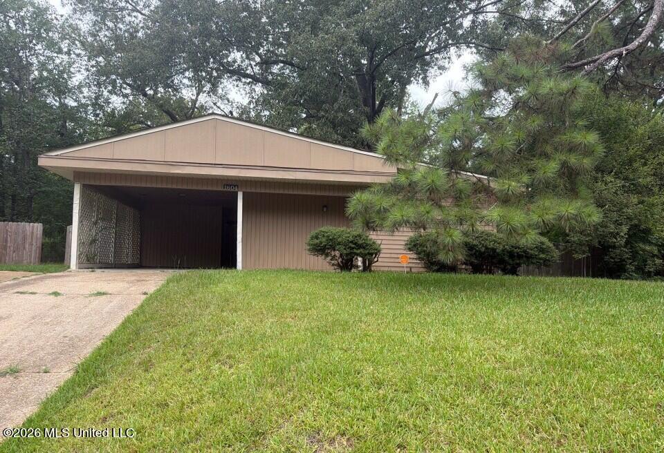1604 Woody Drive — photo