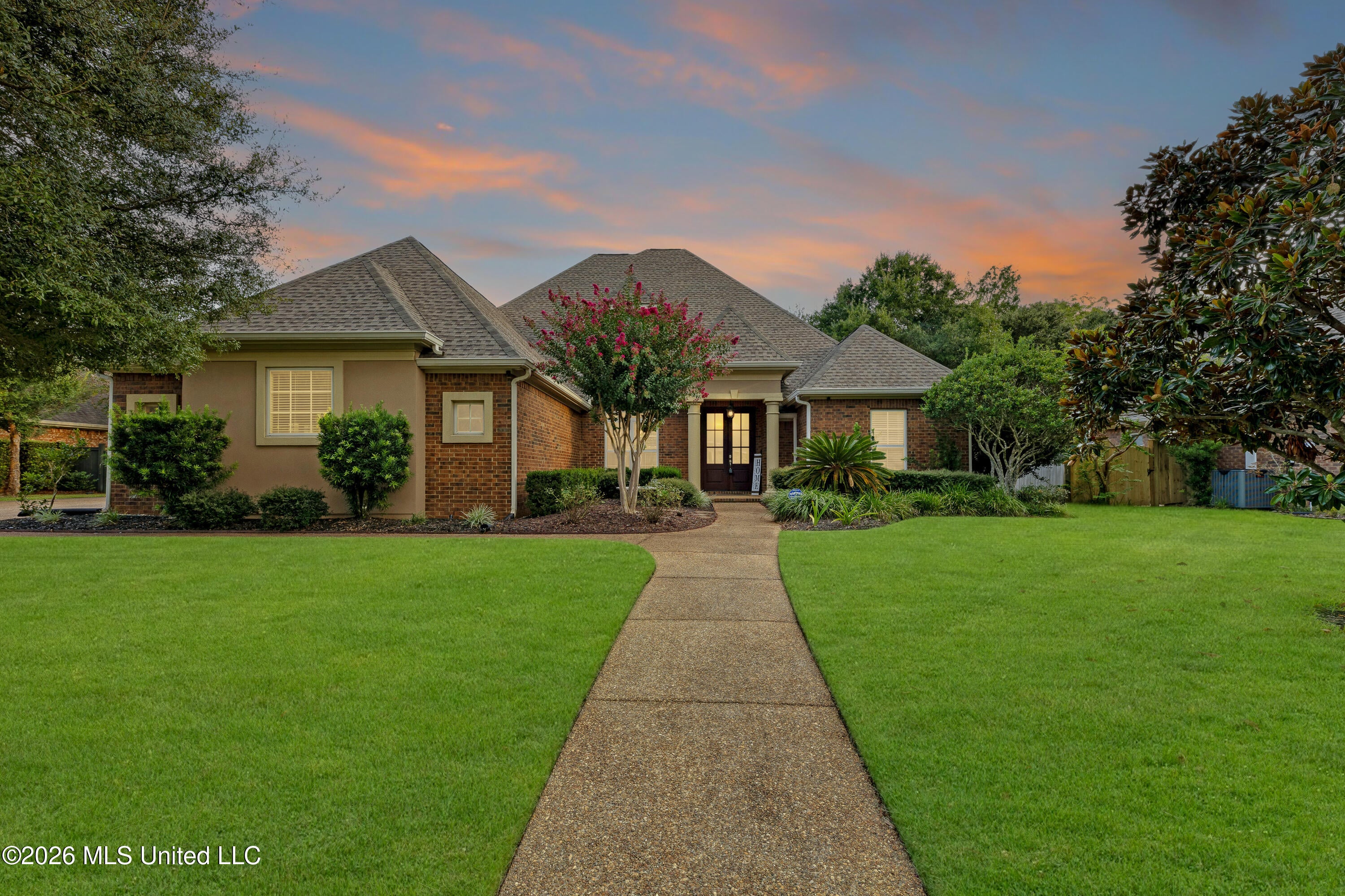 2114 Whitney Oaks Drive — photo