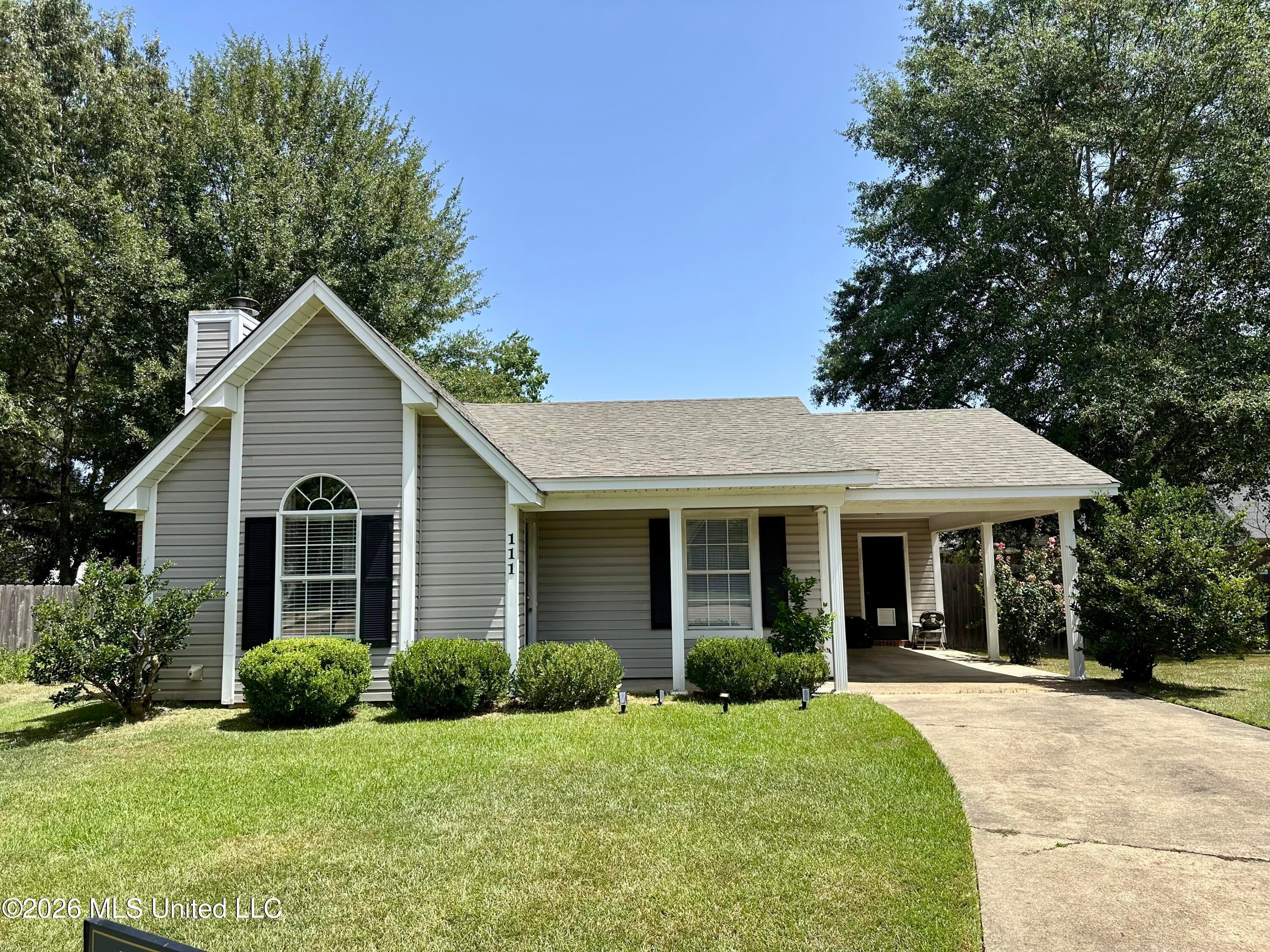 111 Barnett Bend Lane — photo