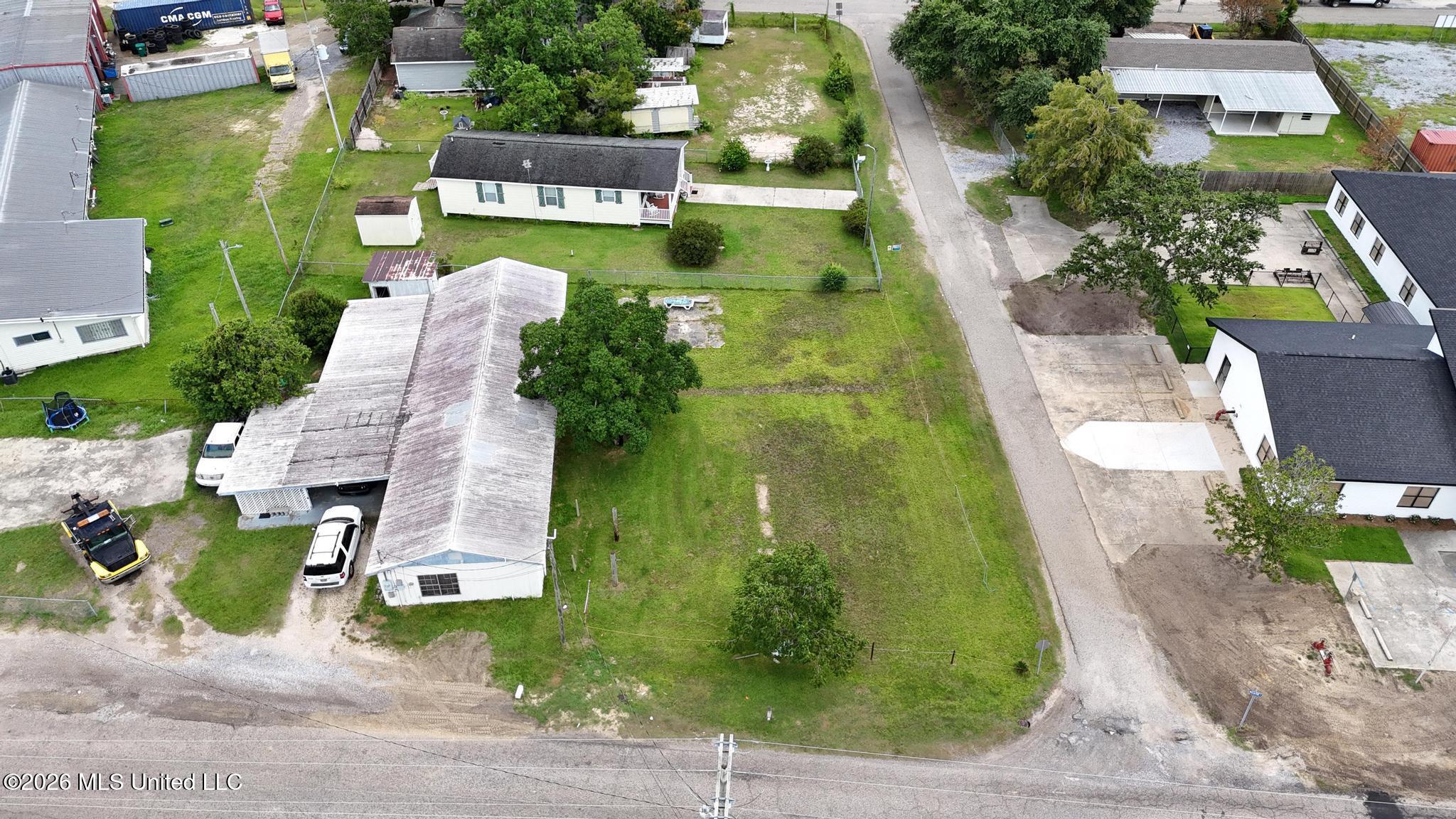 2304 Mclaurin Street — photo