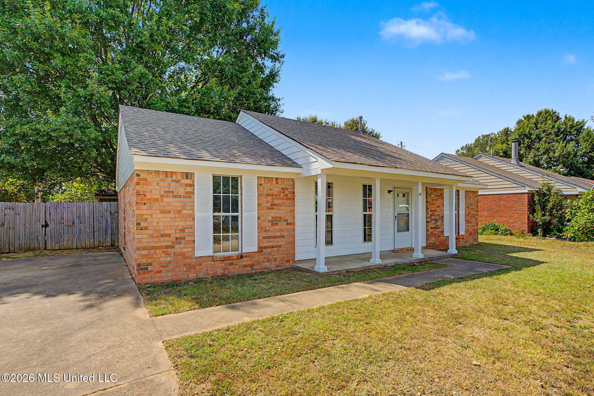 114 Dogwood Drive — photo
