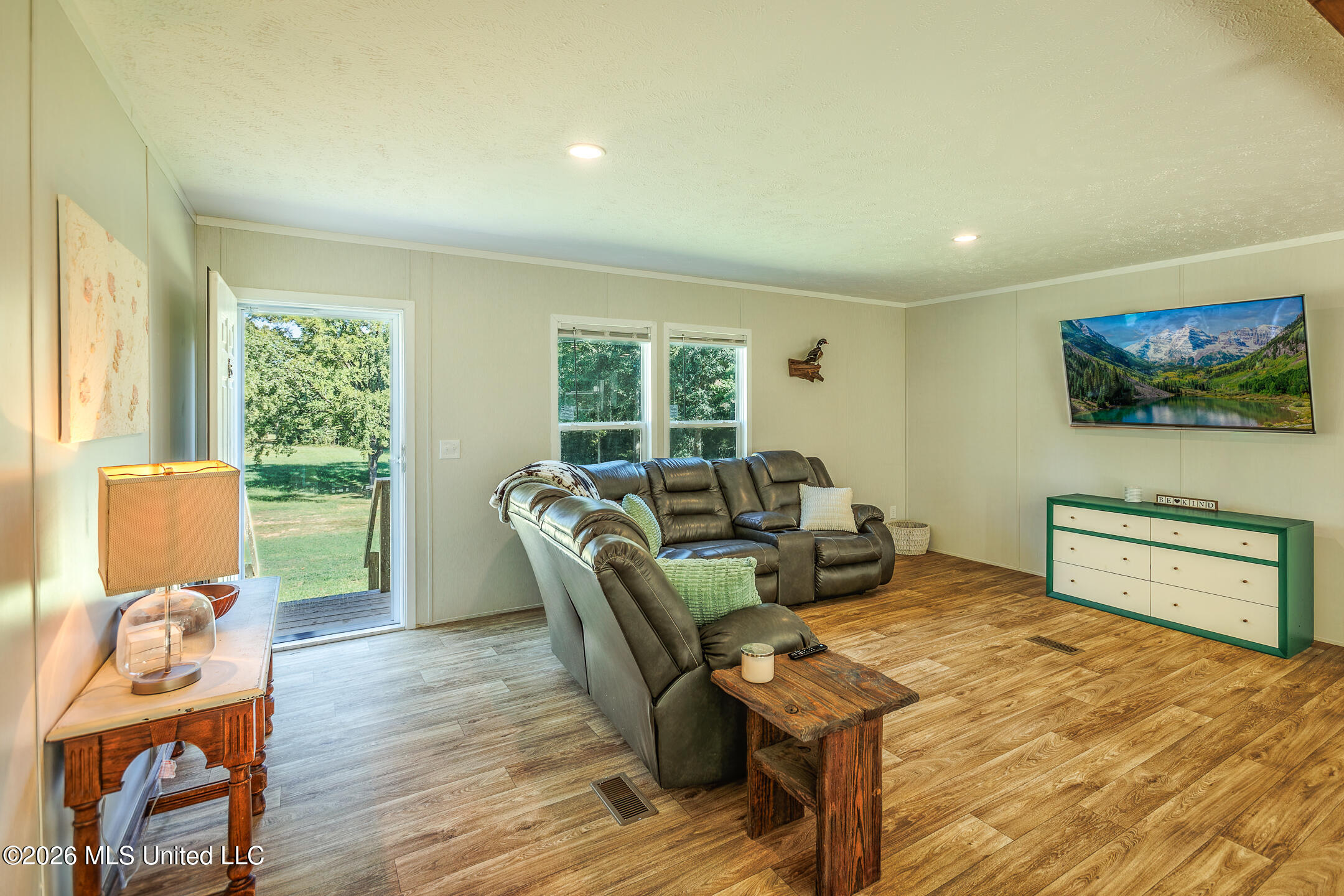 227 Pickering, Florence, MS 39073 — photo 3