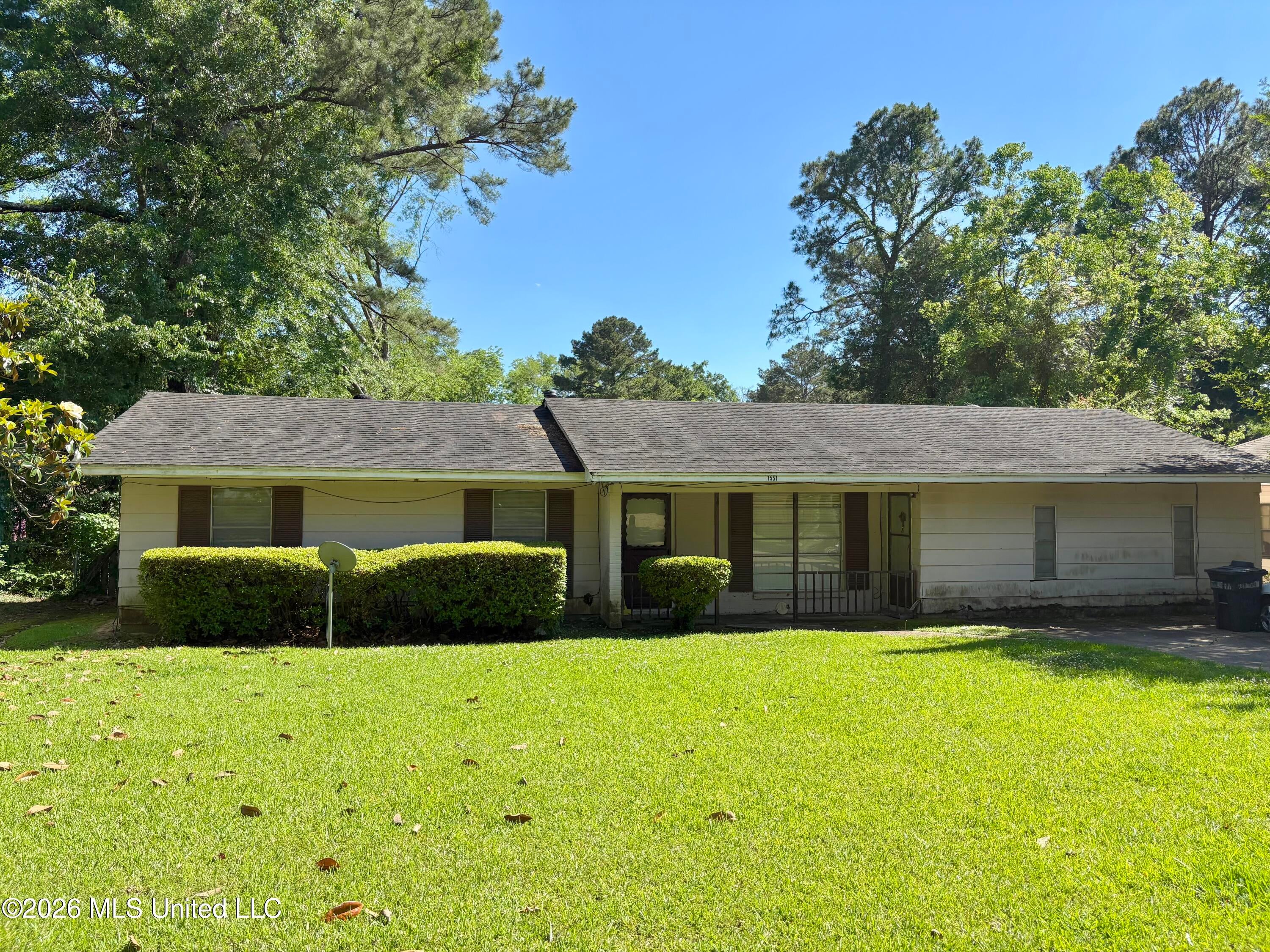 1551 Wood Glen Drive — photo