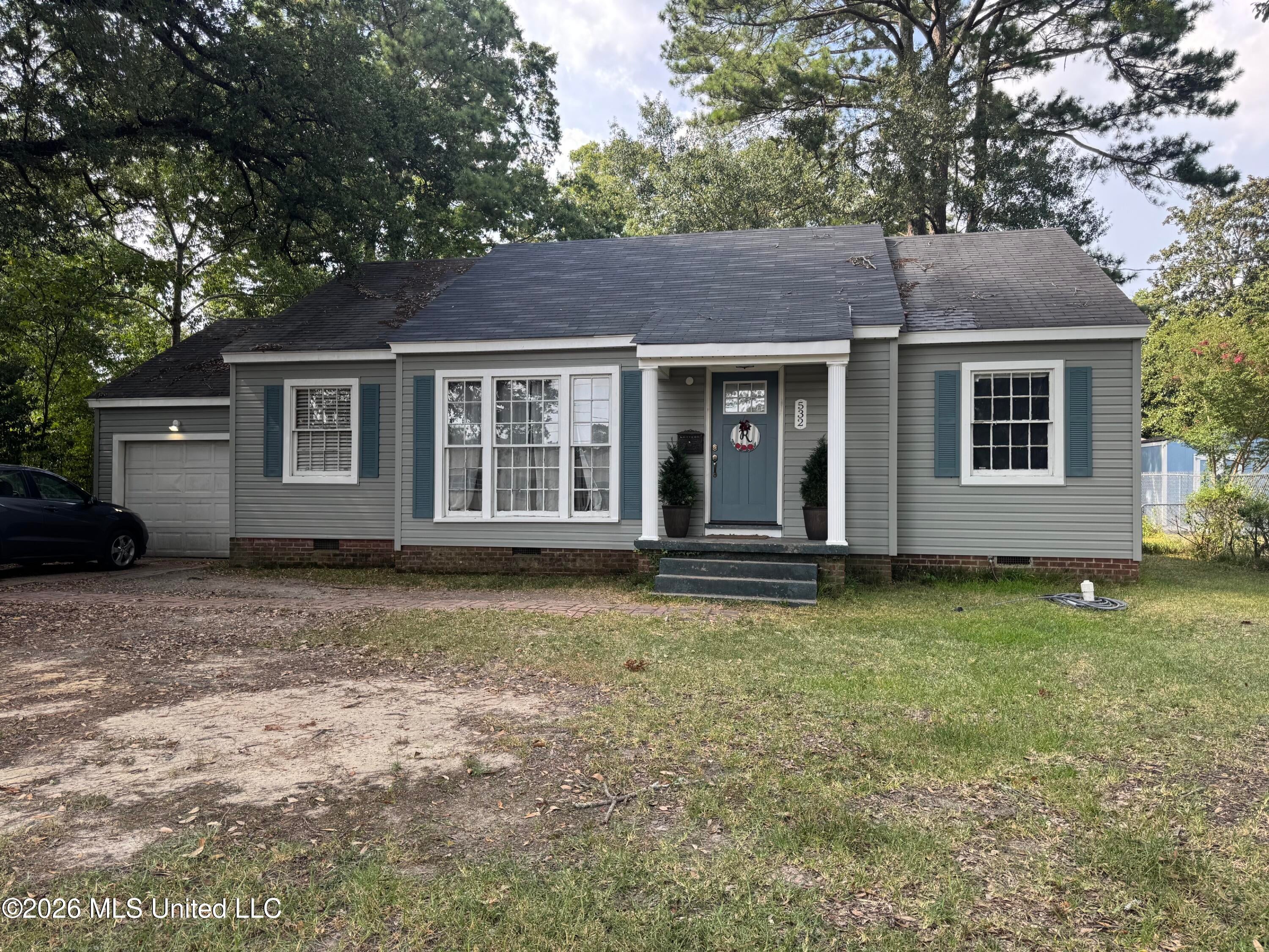 532 E Northside Drive — photo